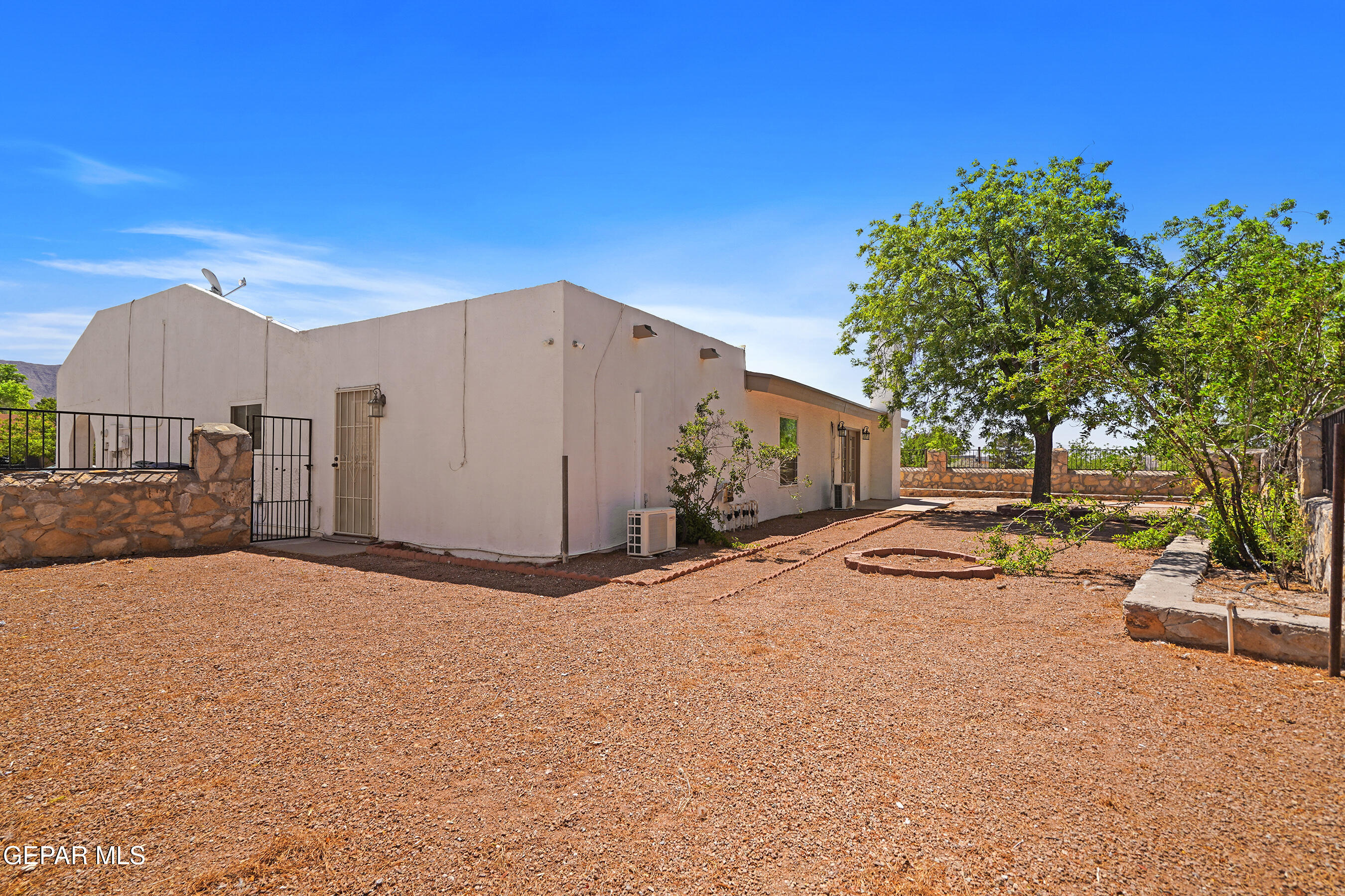 805 MARIMBA Drive