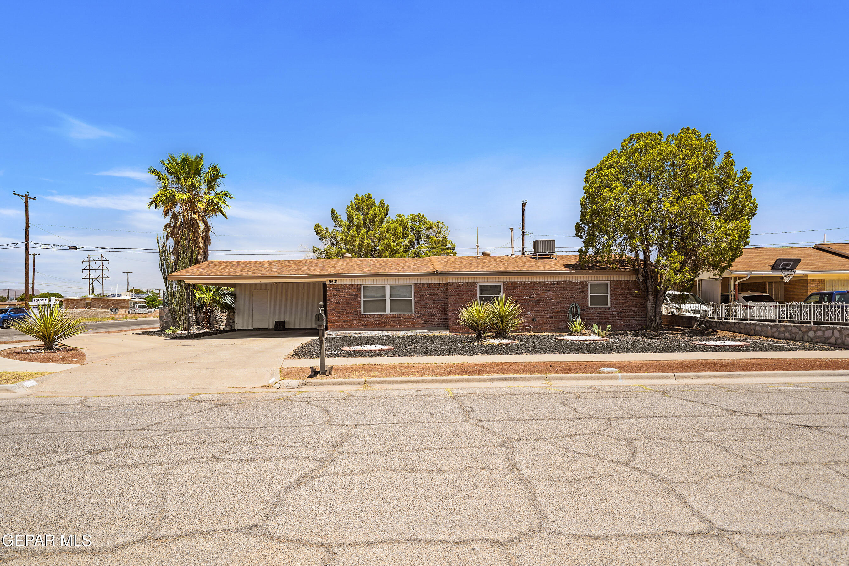 9501 MCINTOSH Drive