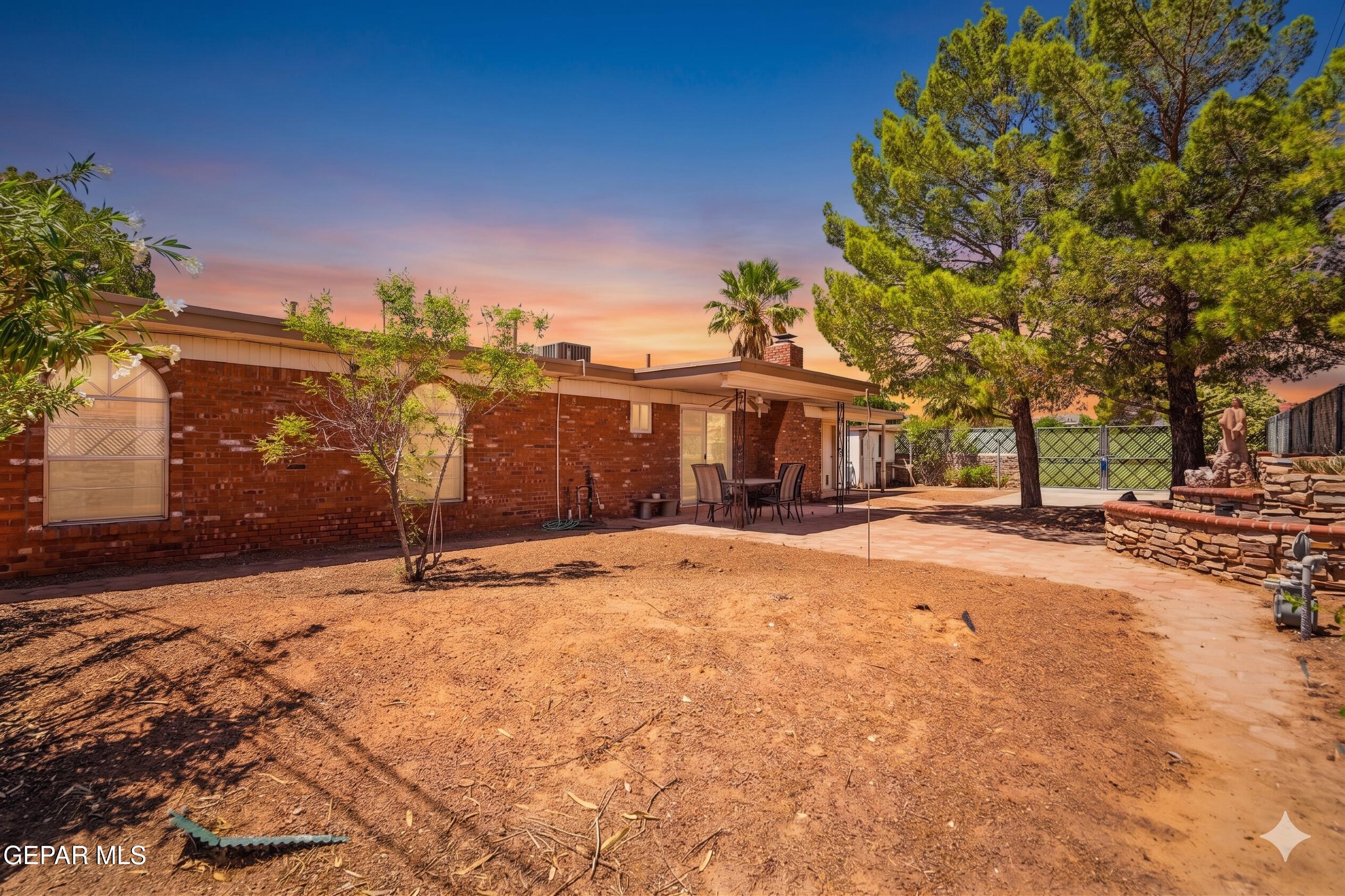 9501 MCINTOSH Drive