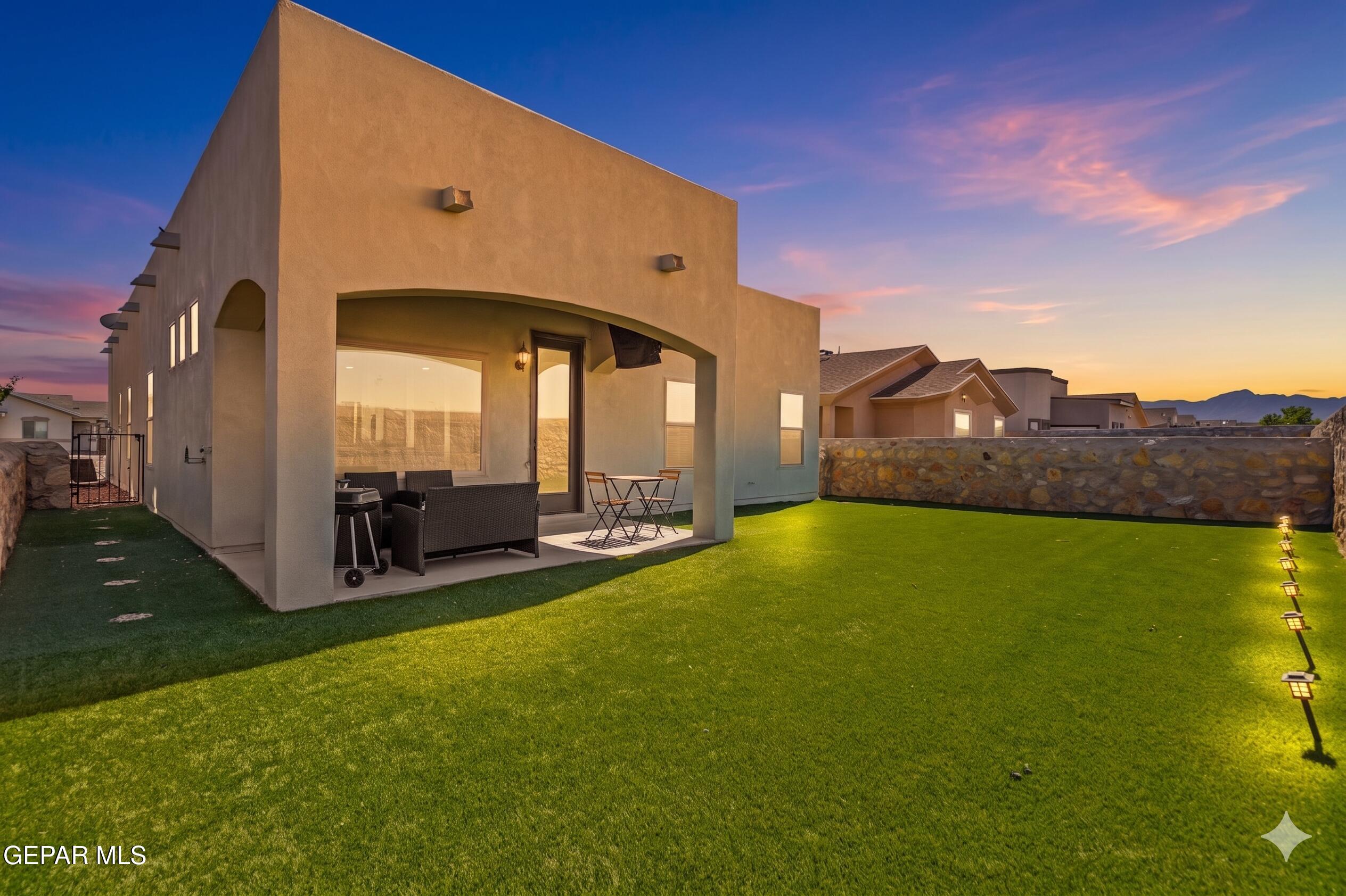7257 LONG MEADOW Drive