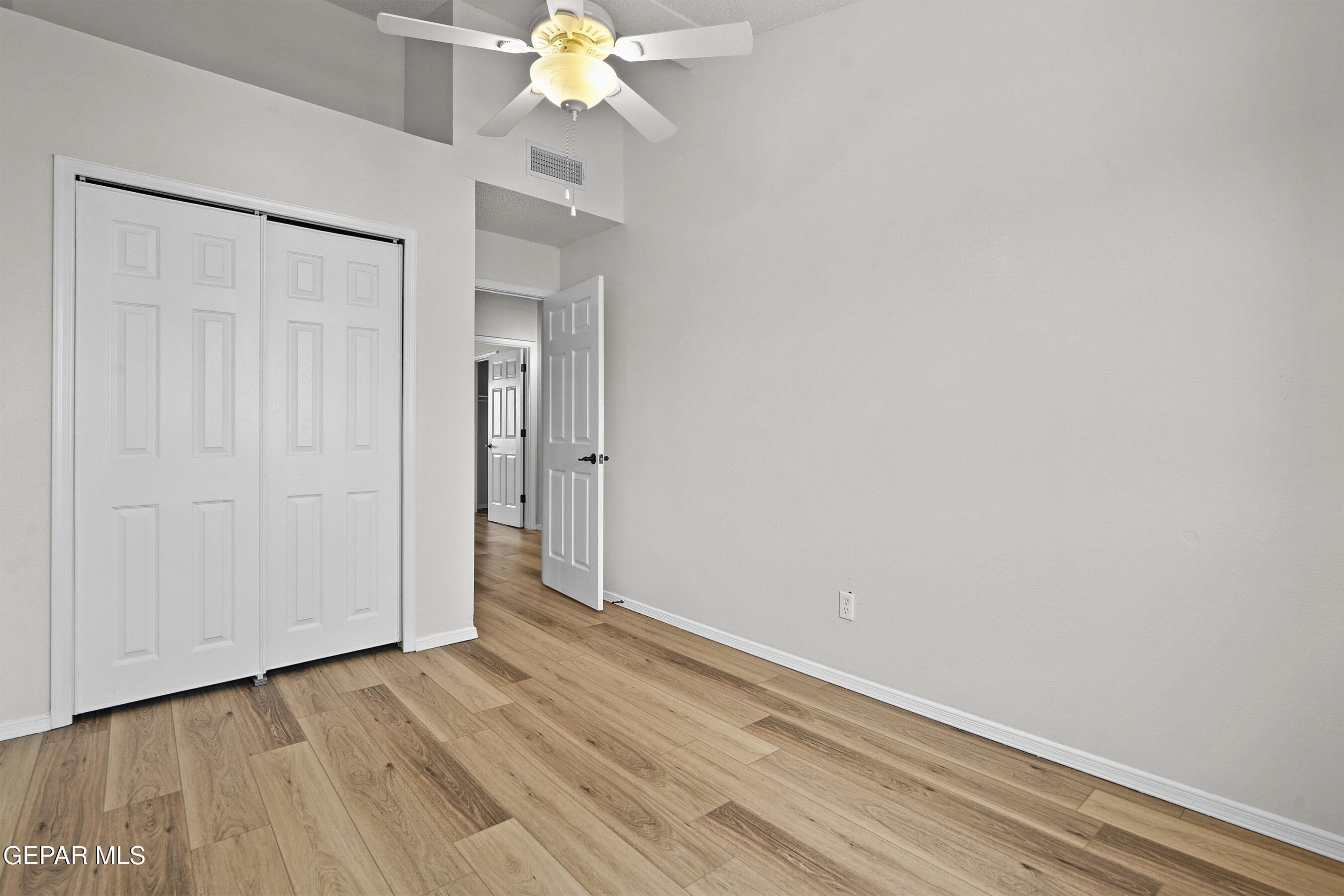 11023 SPLENDOR Court