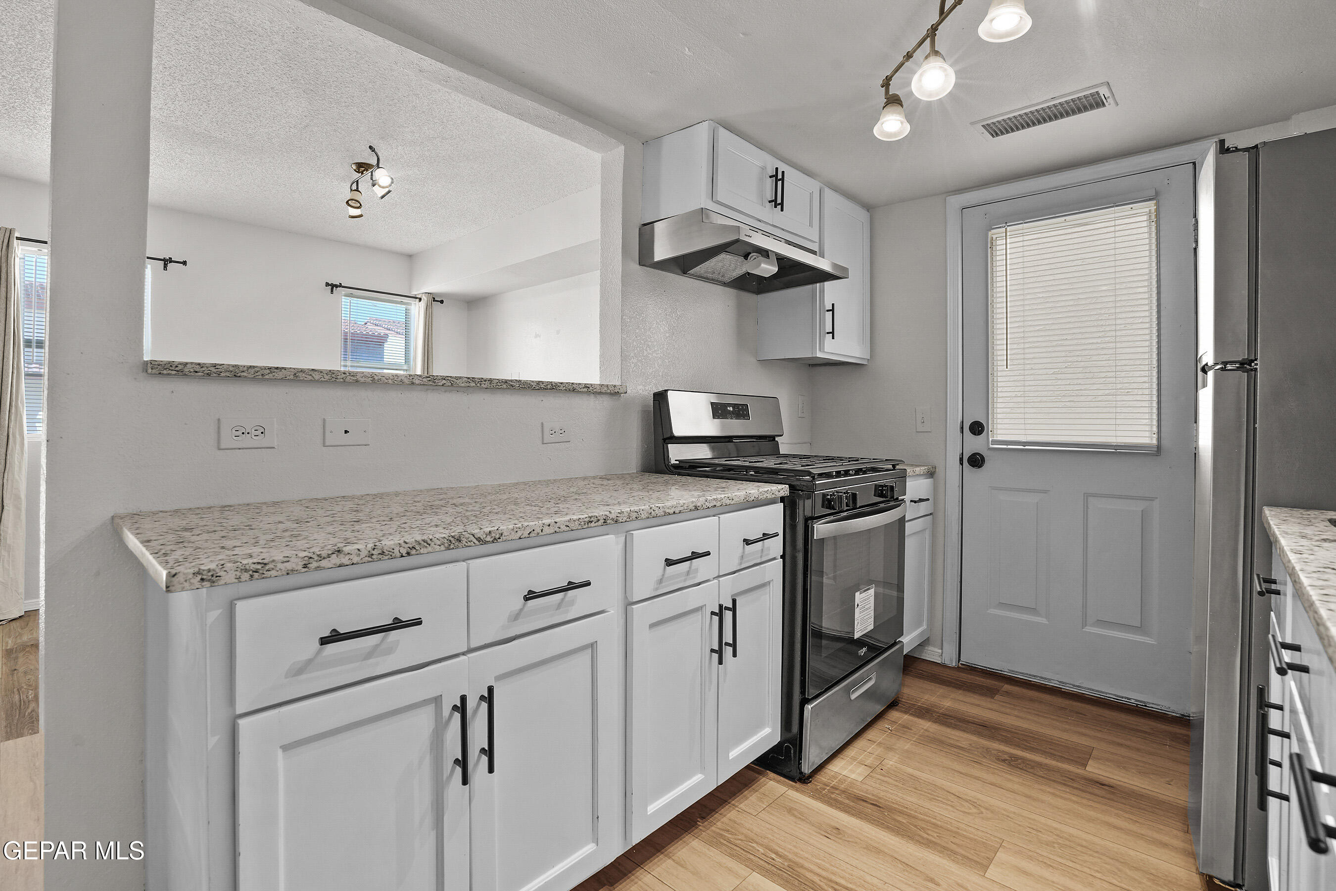 11023 SPLENDOR Court
