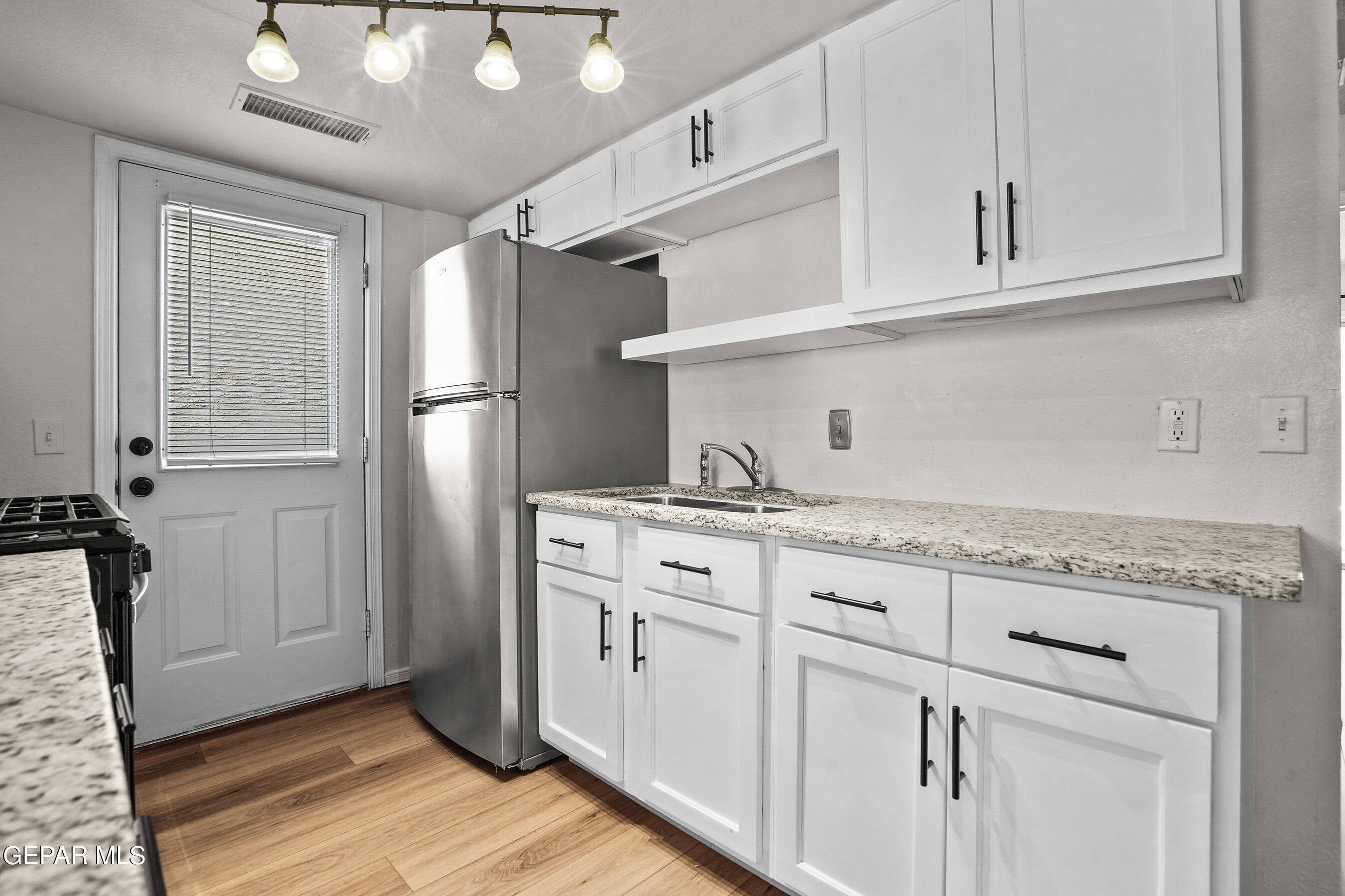 11023 SPLENDOR Court