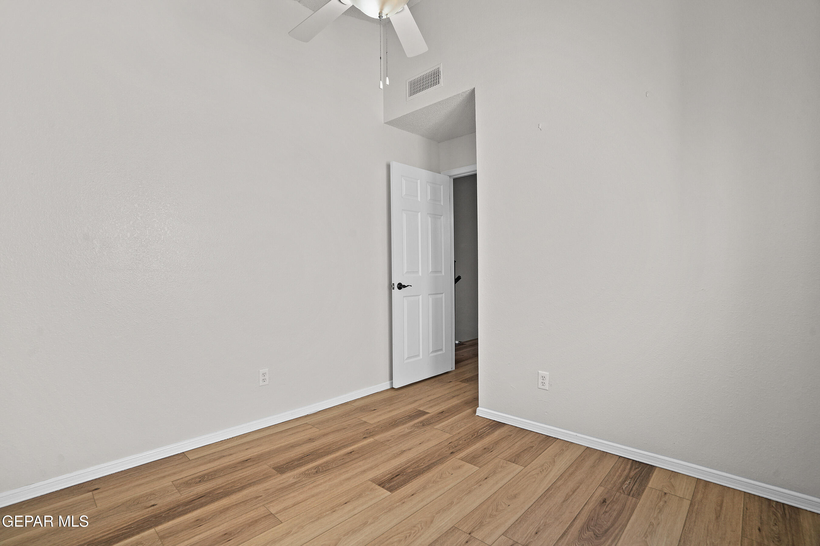 11023 SPLENDOR Court