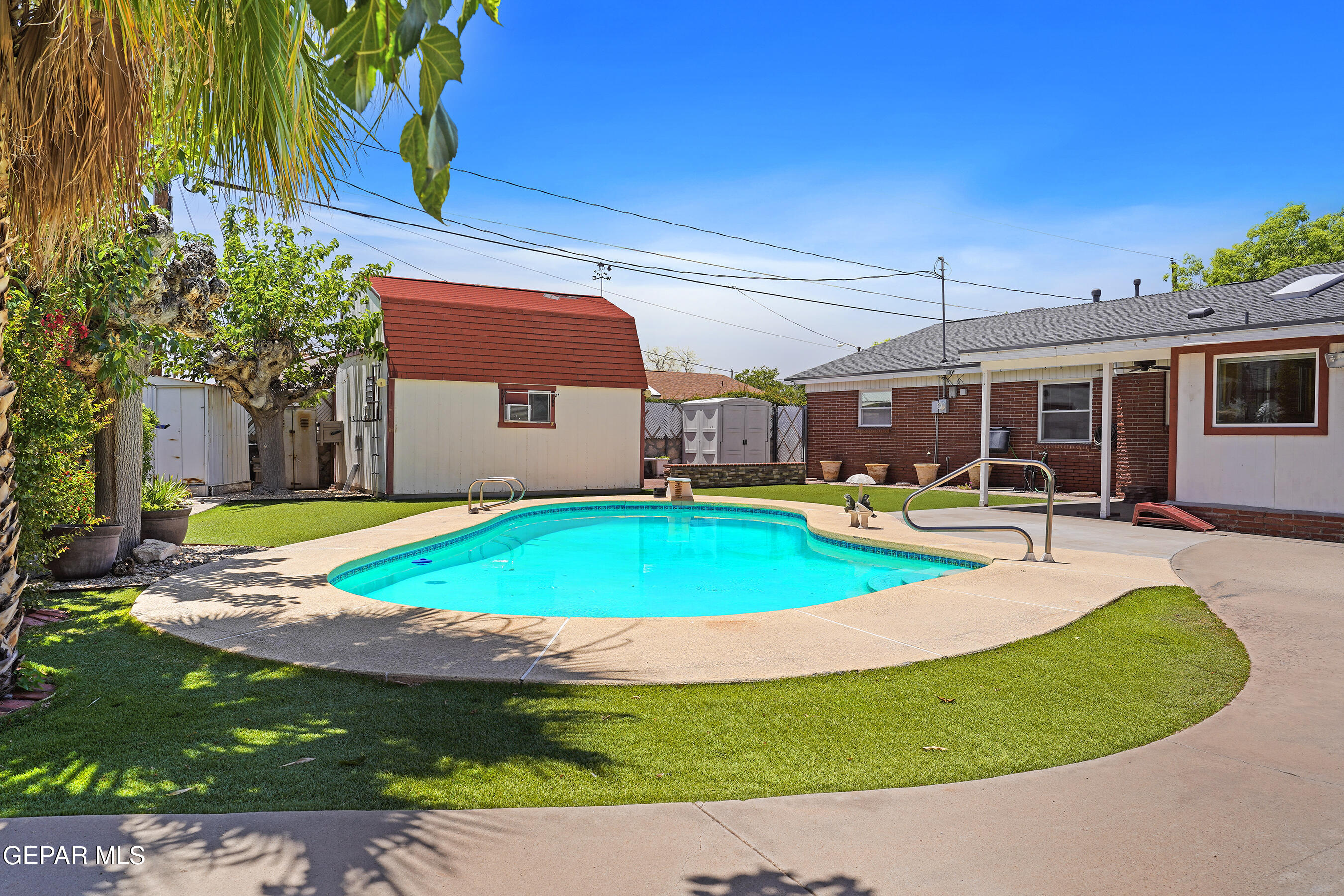 1300 SUNBURST Drive