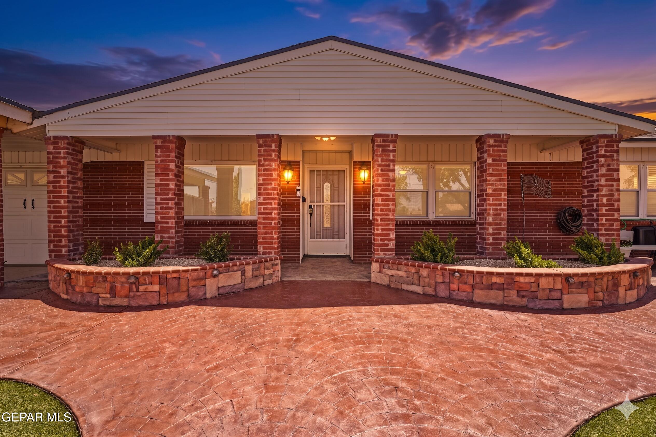 1300 SUNBURST Drive
