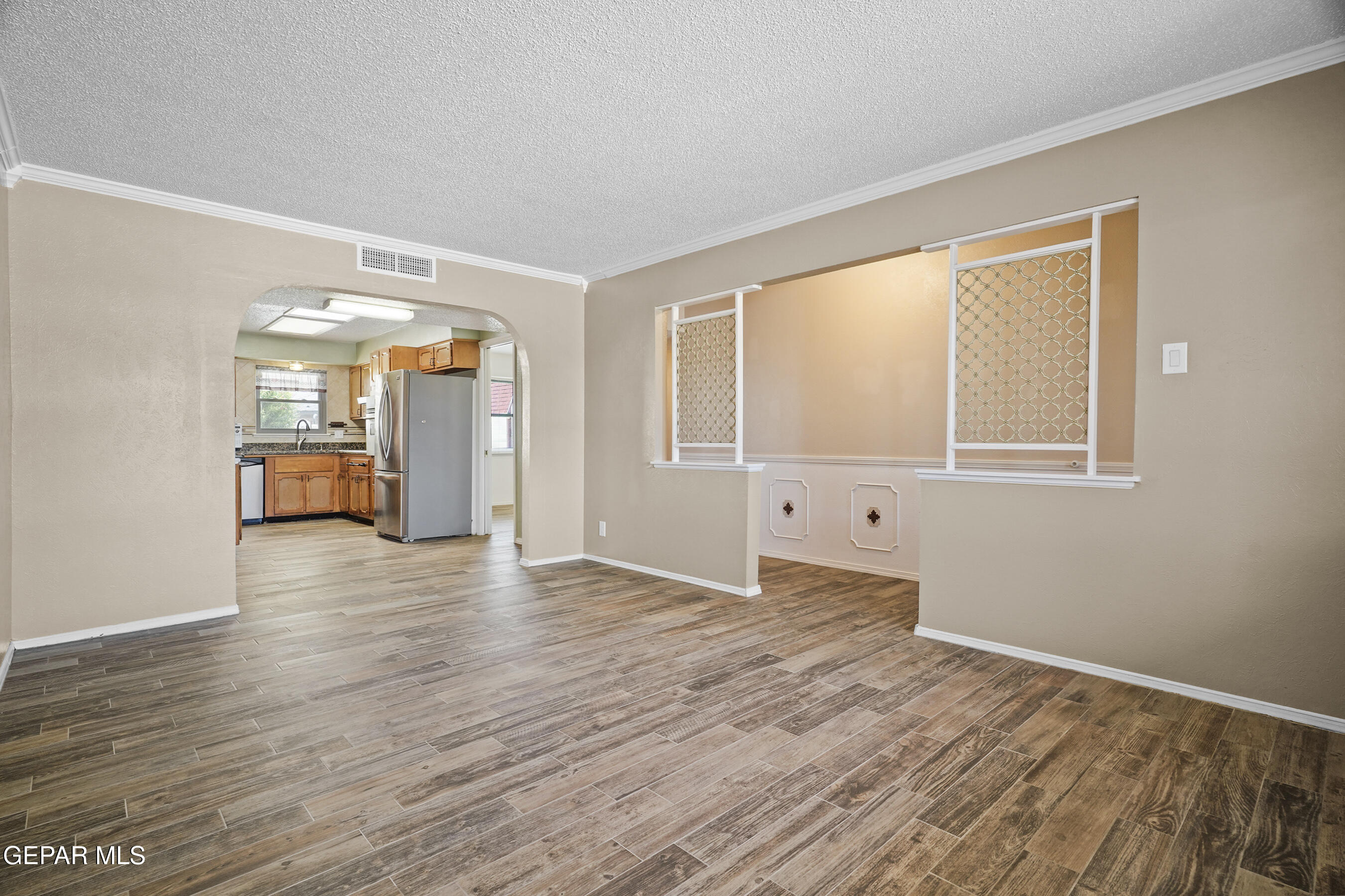 1300 SUNBURST Drive