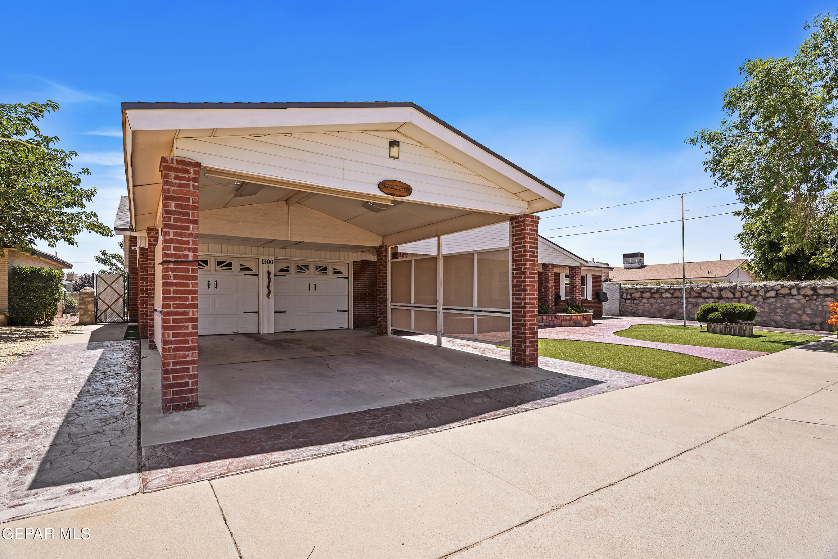 1300 SUNBURST Drive