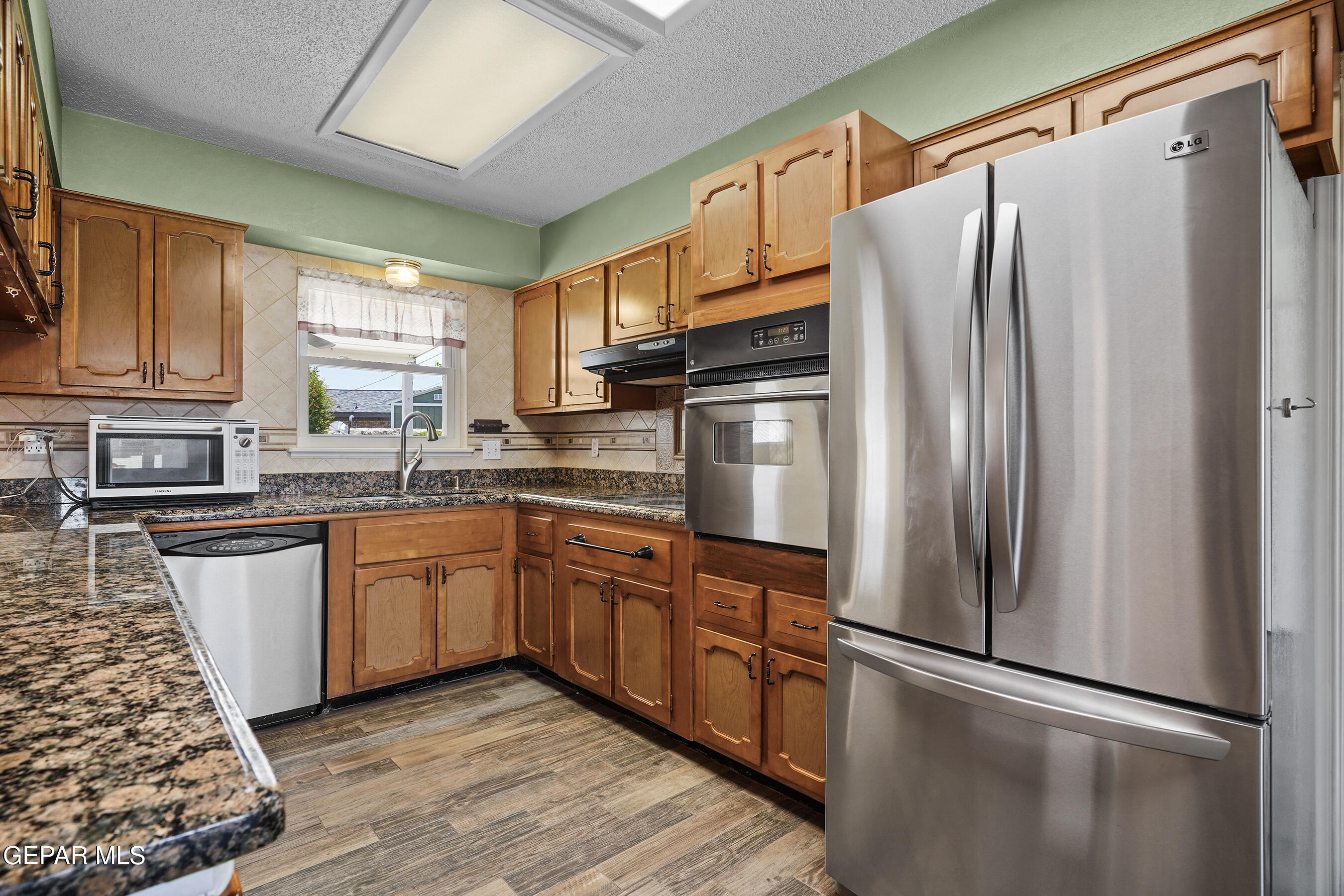 1300 SUNBURST Drive