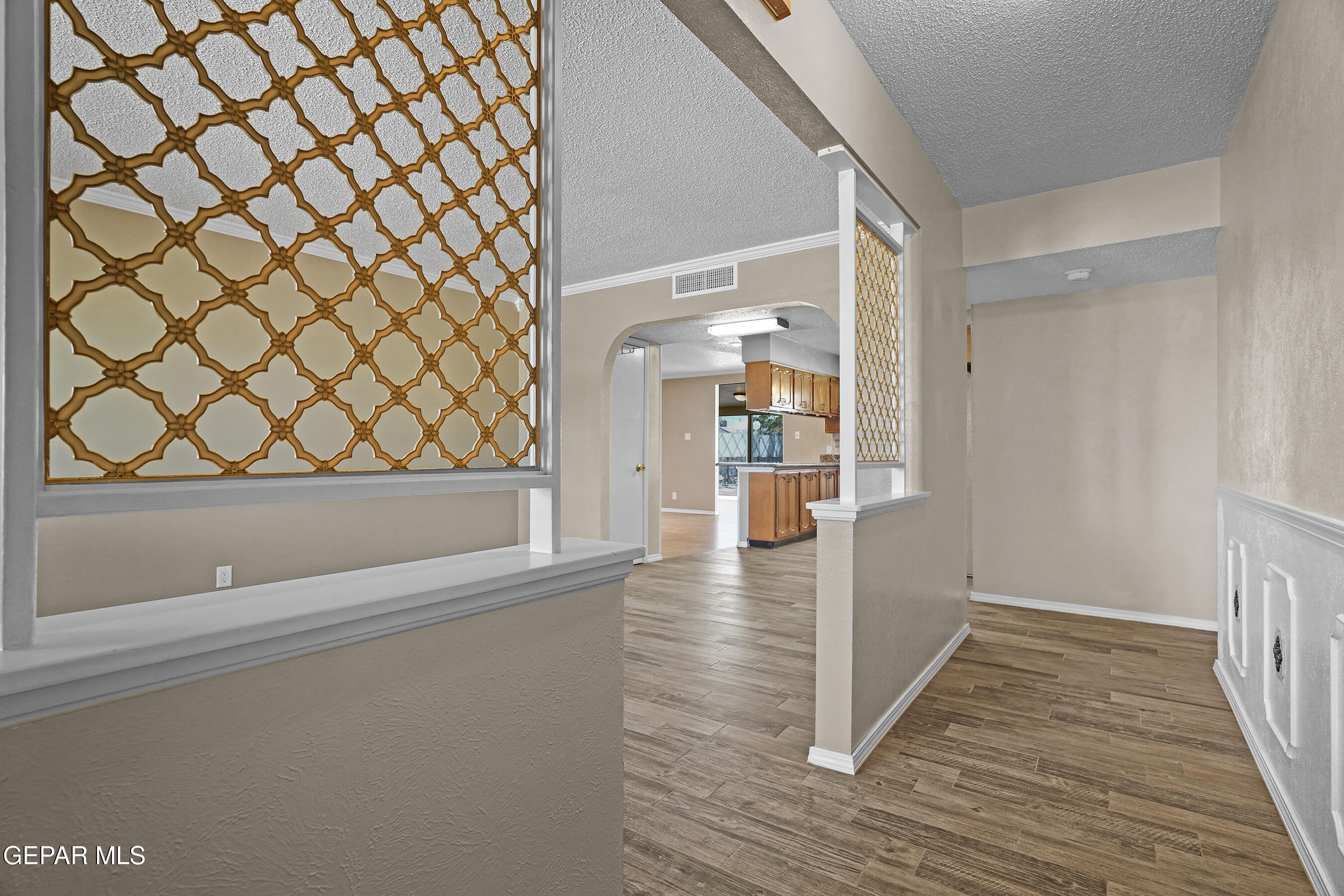 1300 SUNBURST Drive