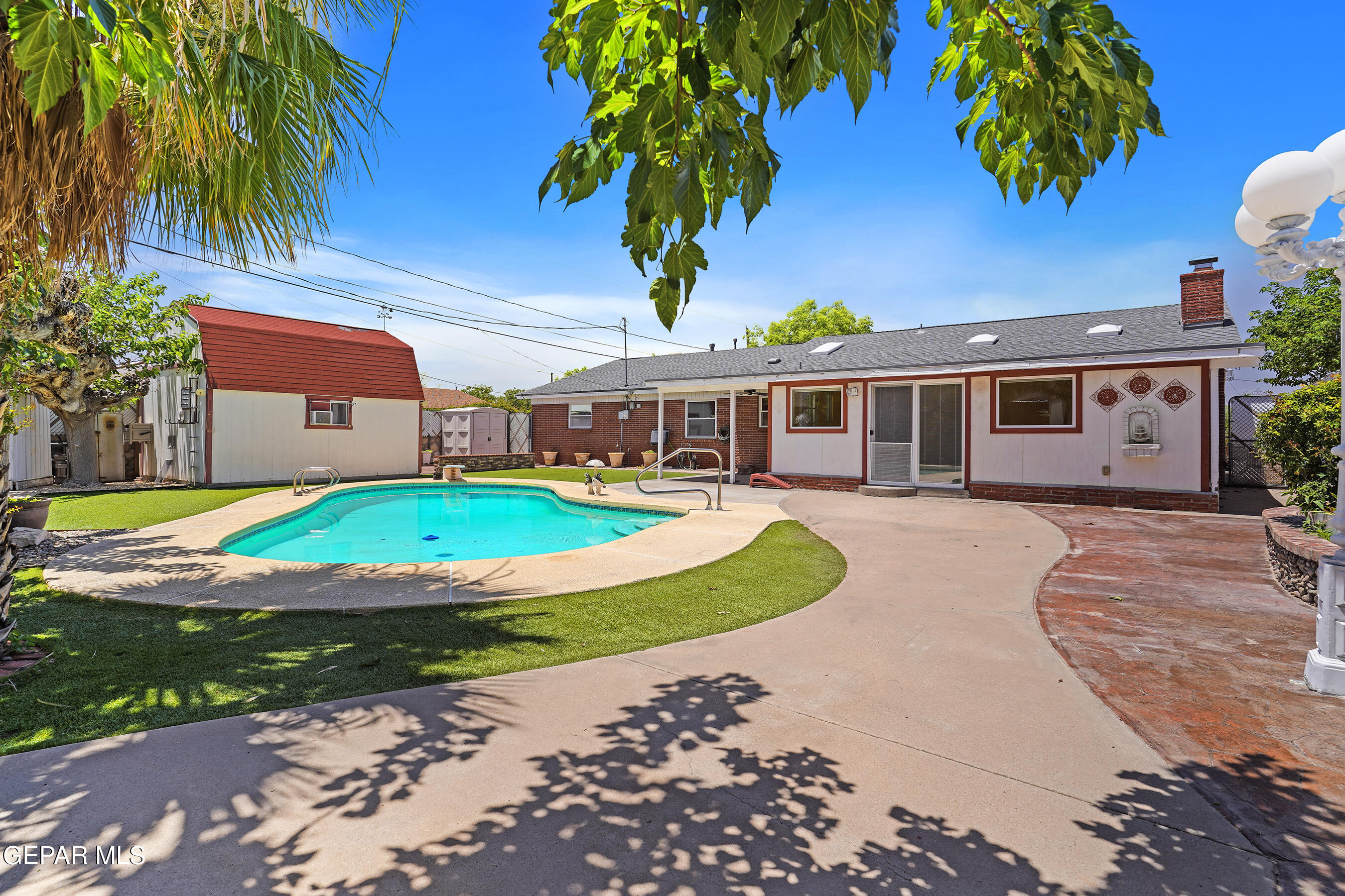 1300 SUNBURST Drive