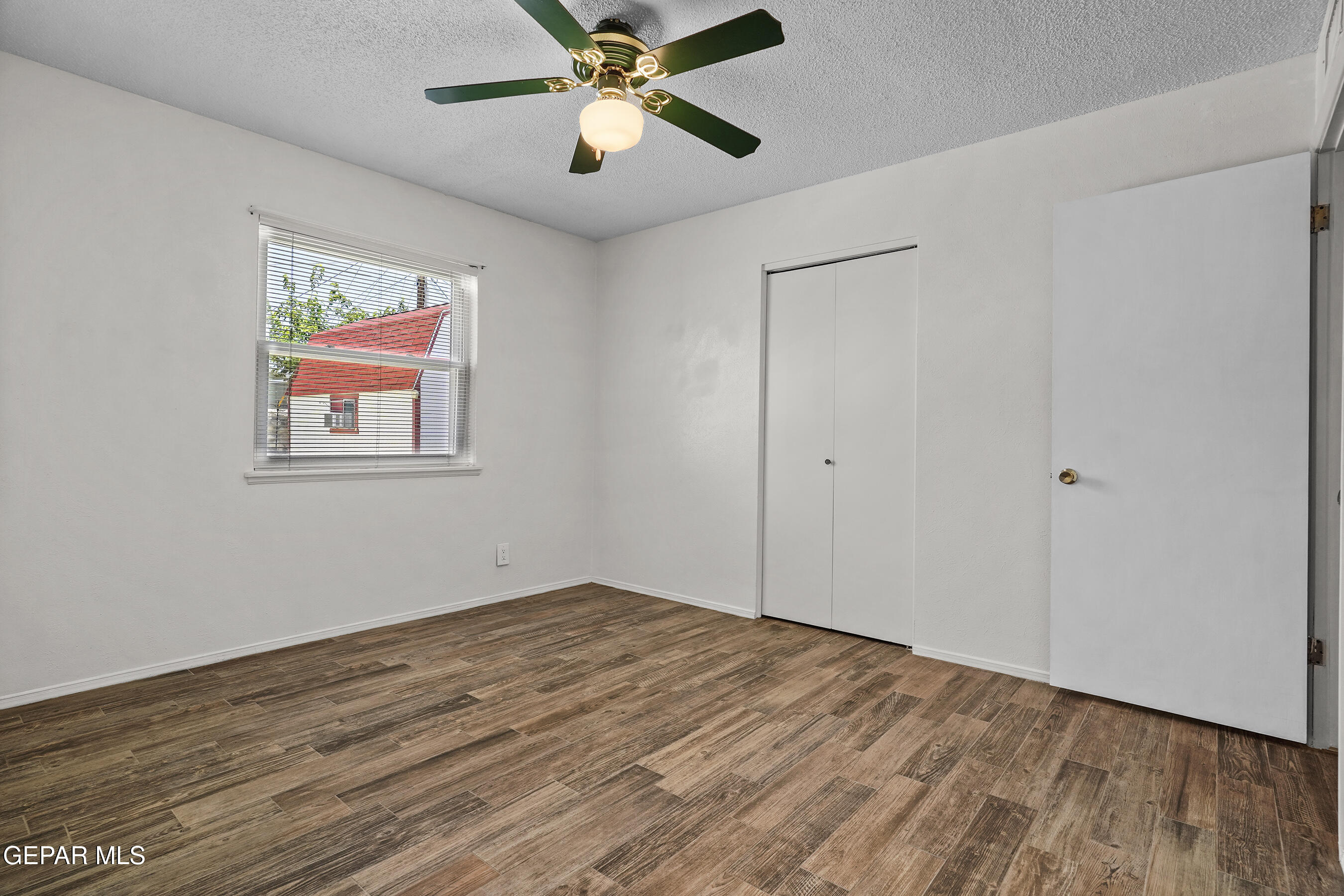 1300 SUNBURST Drive