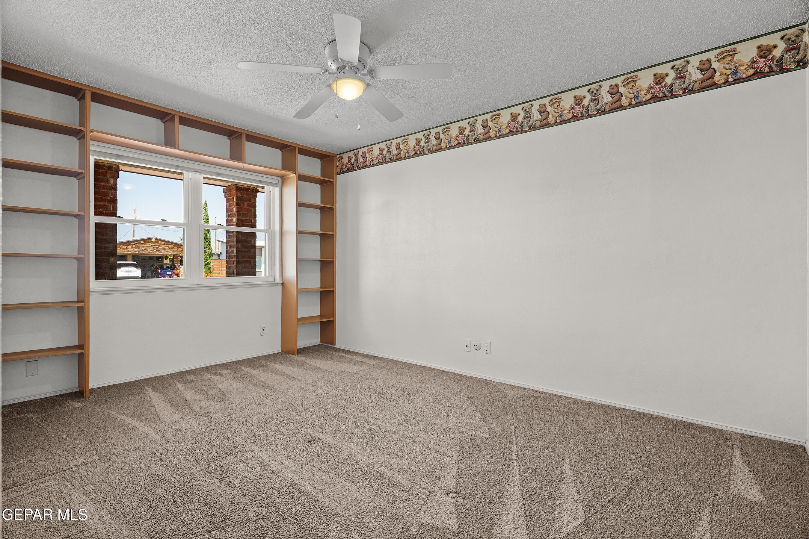 1300 SUNBURST Drive