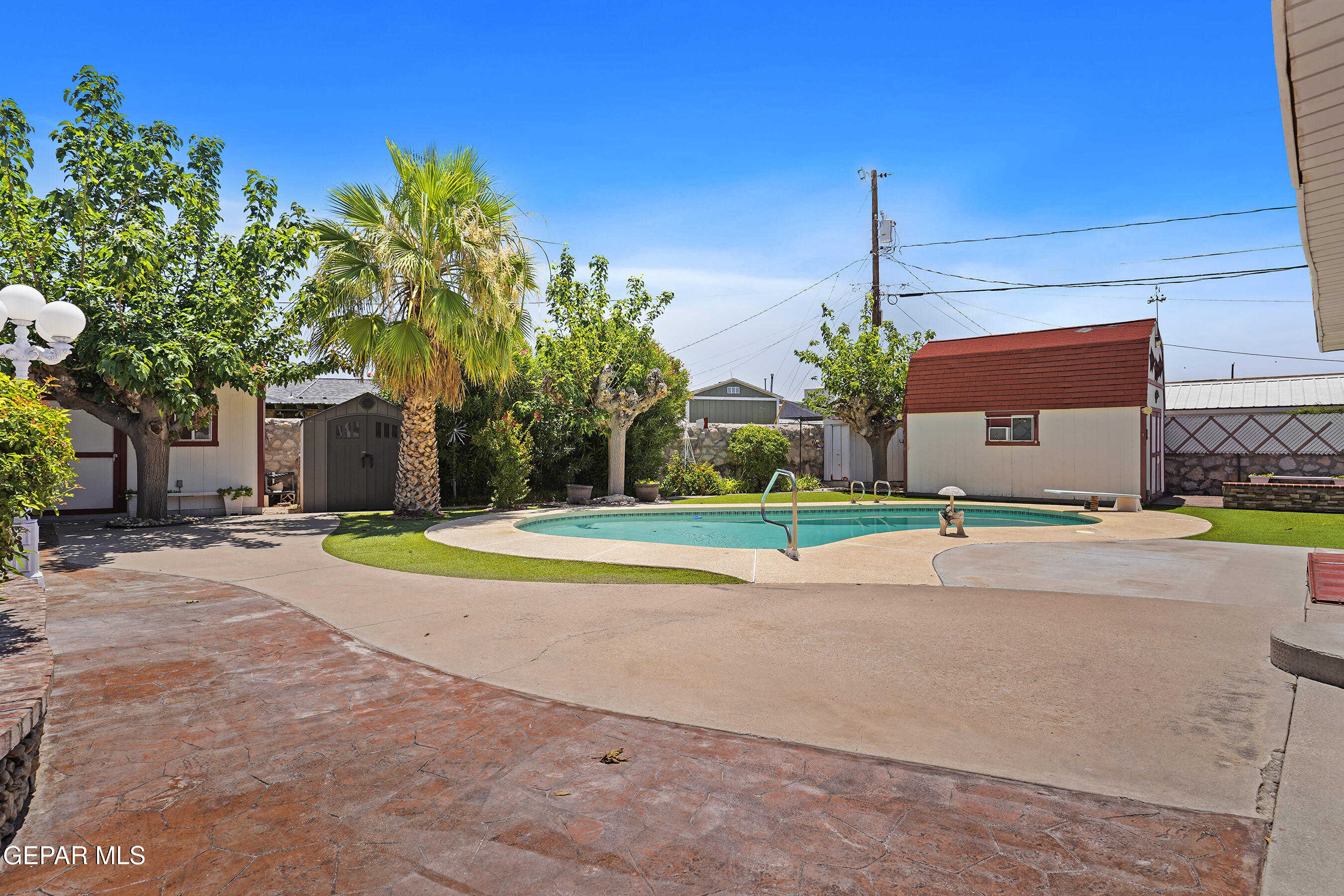 1300 SUNBURST Drive