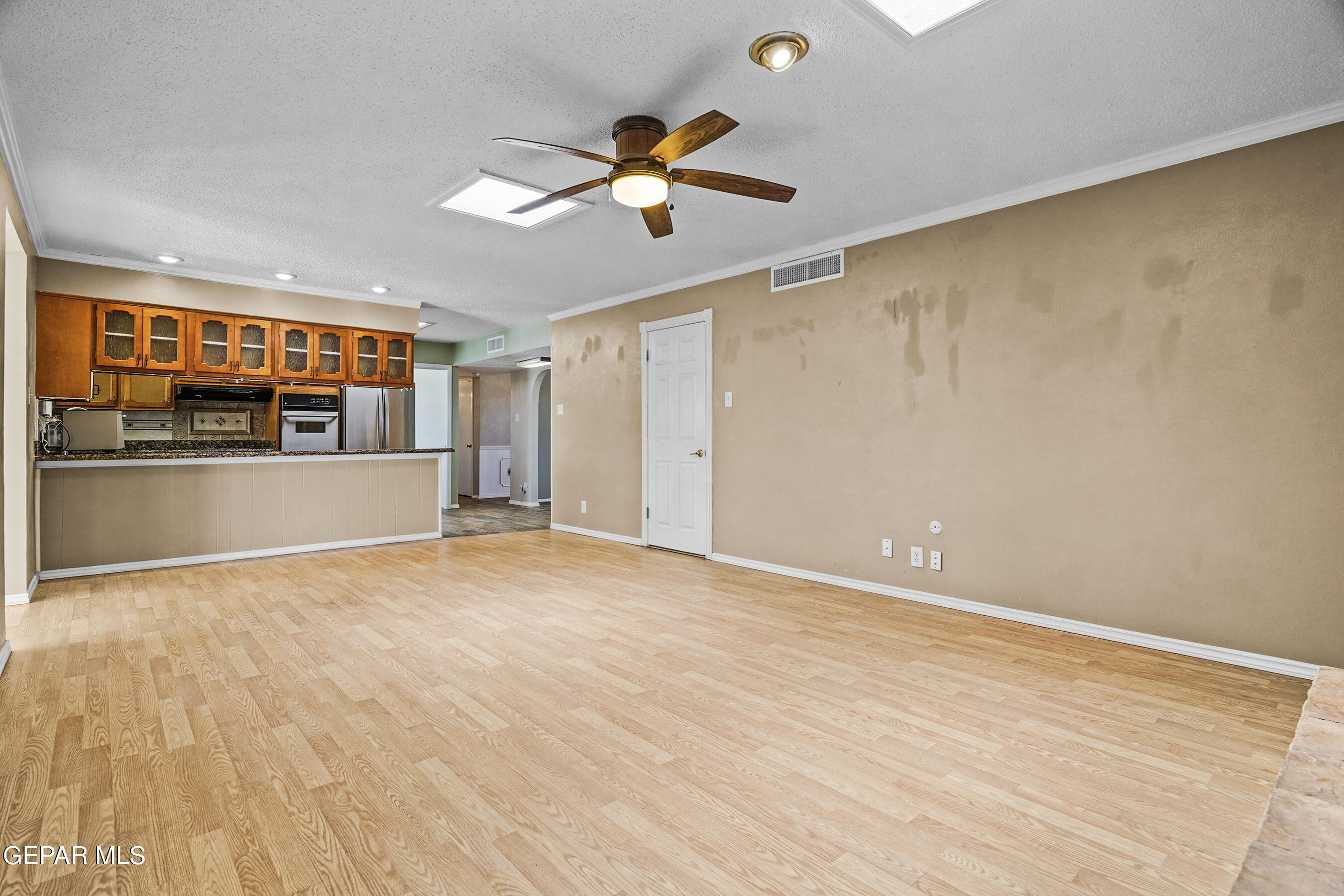 1300 SUNBURST Drive