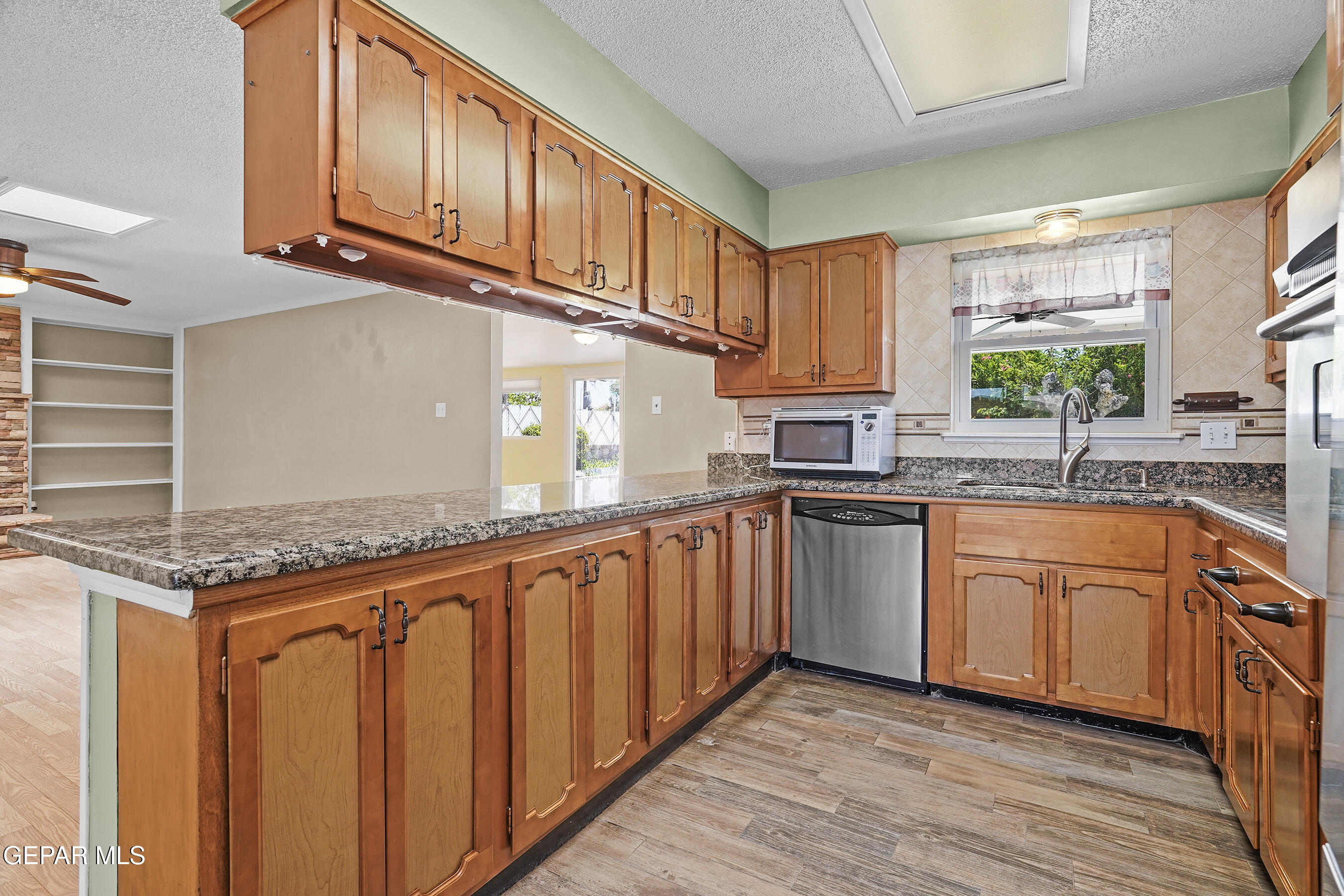 1300 SUNBURST Drive