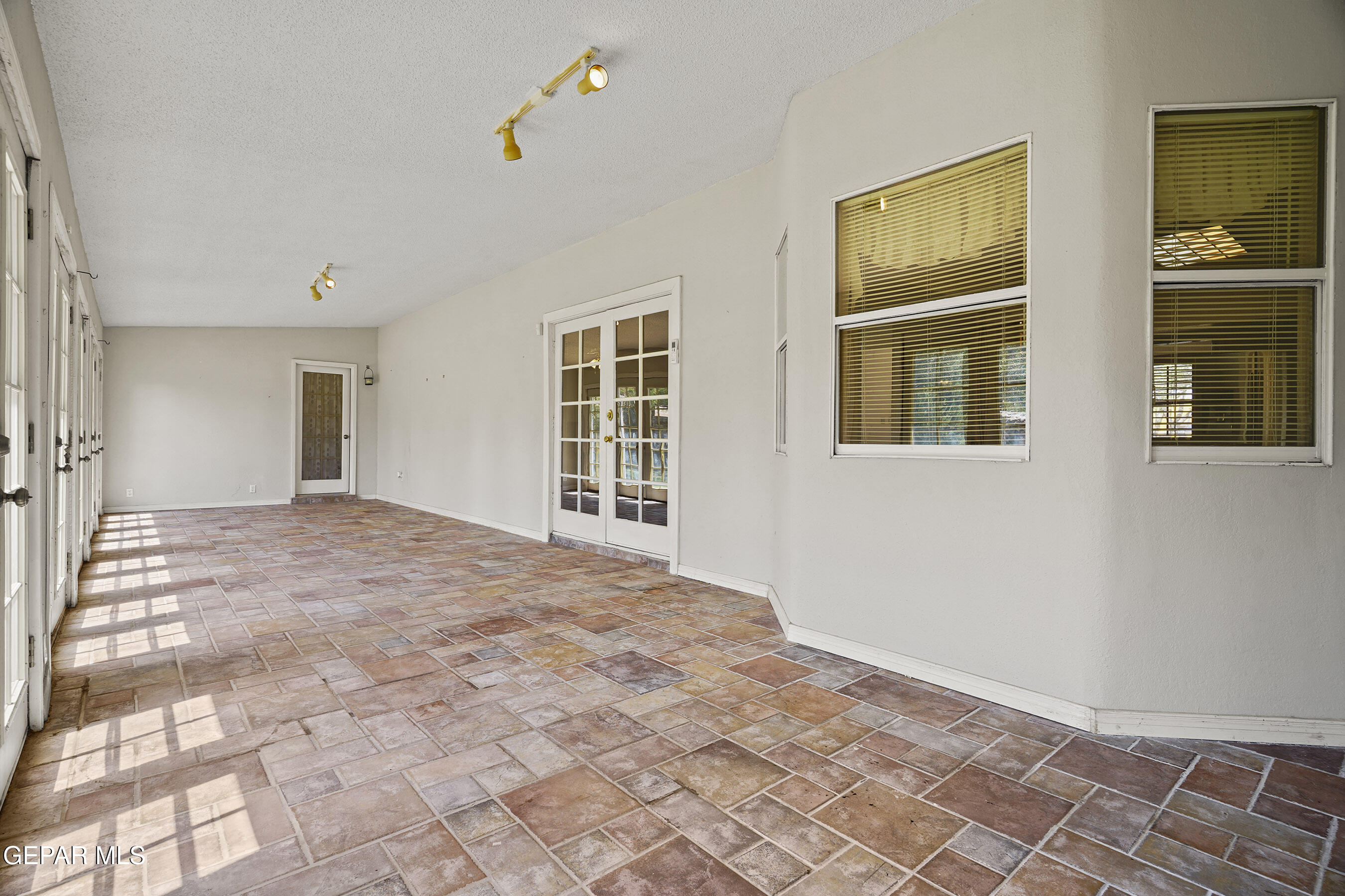 360 RIO ESTANCIA Drive