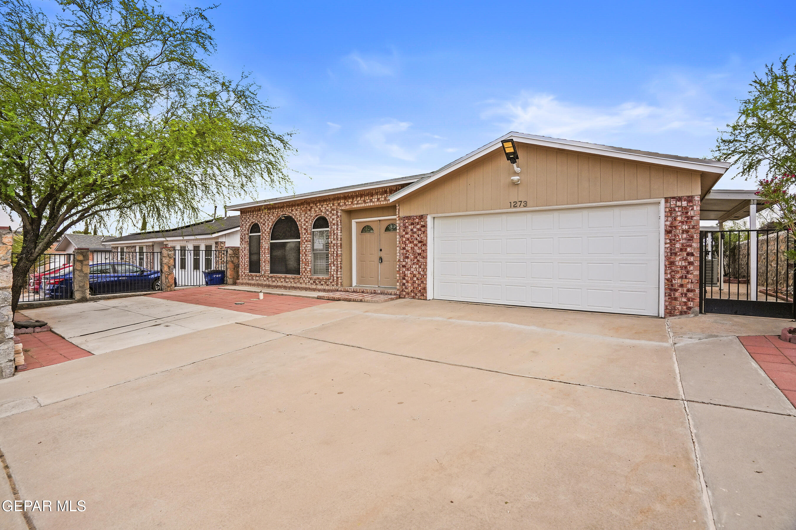 1273 SOUTHWESTERN Drive