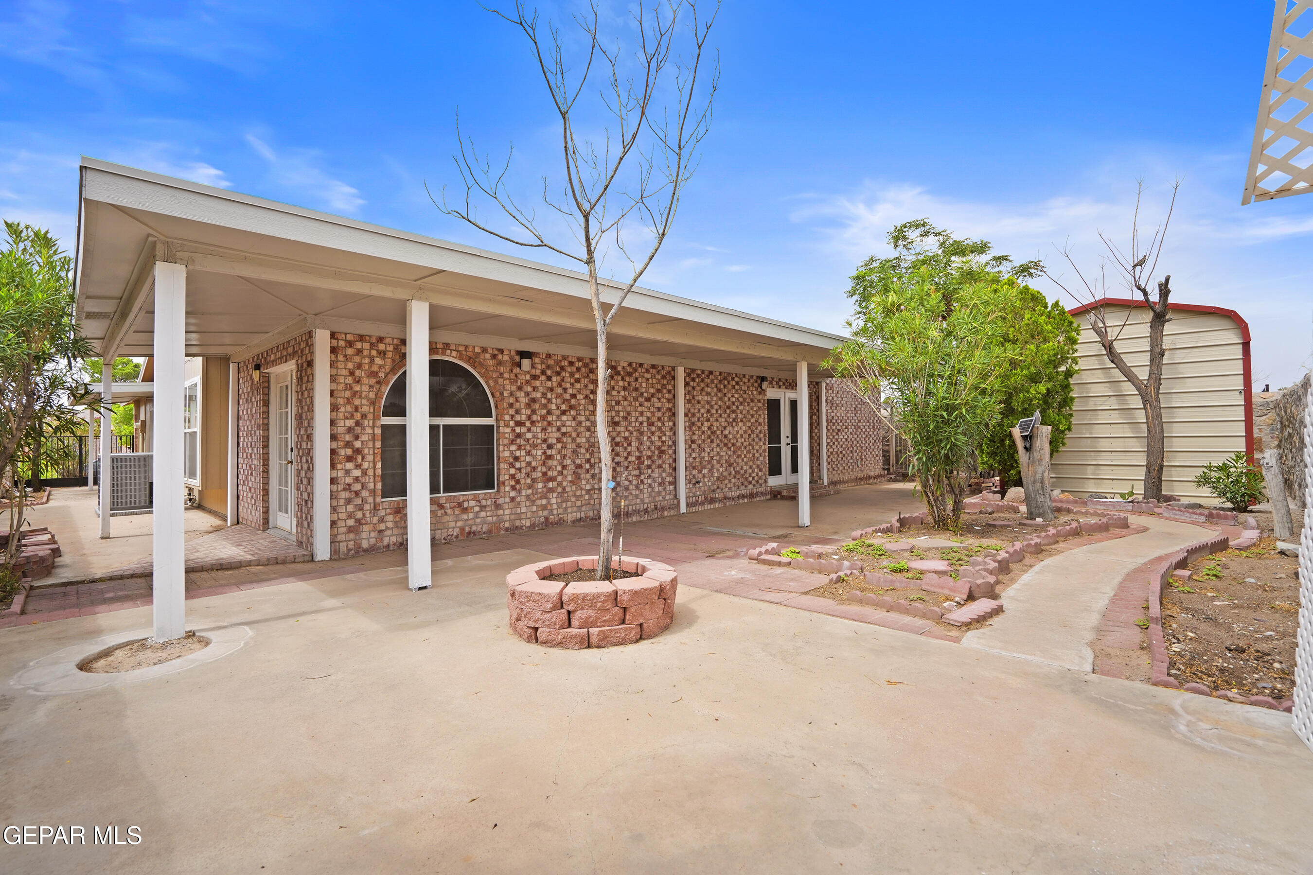 1273 SOUTHWESTERN Drive