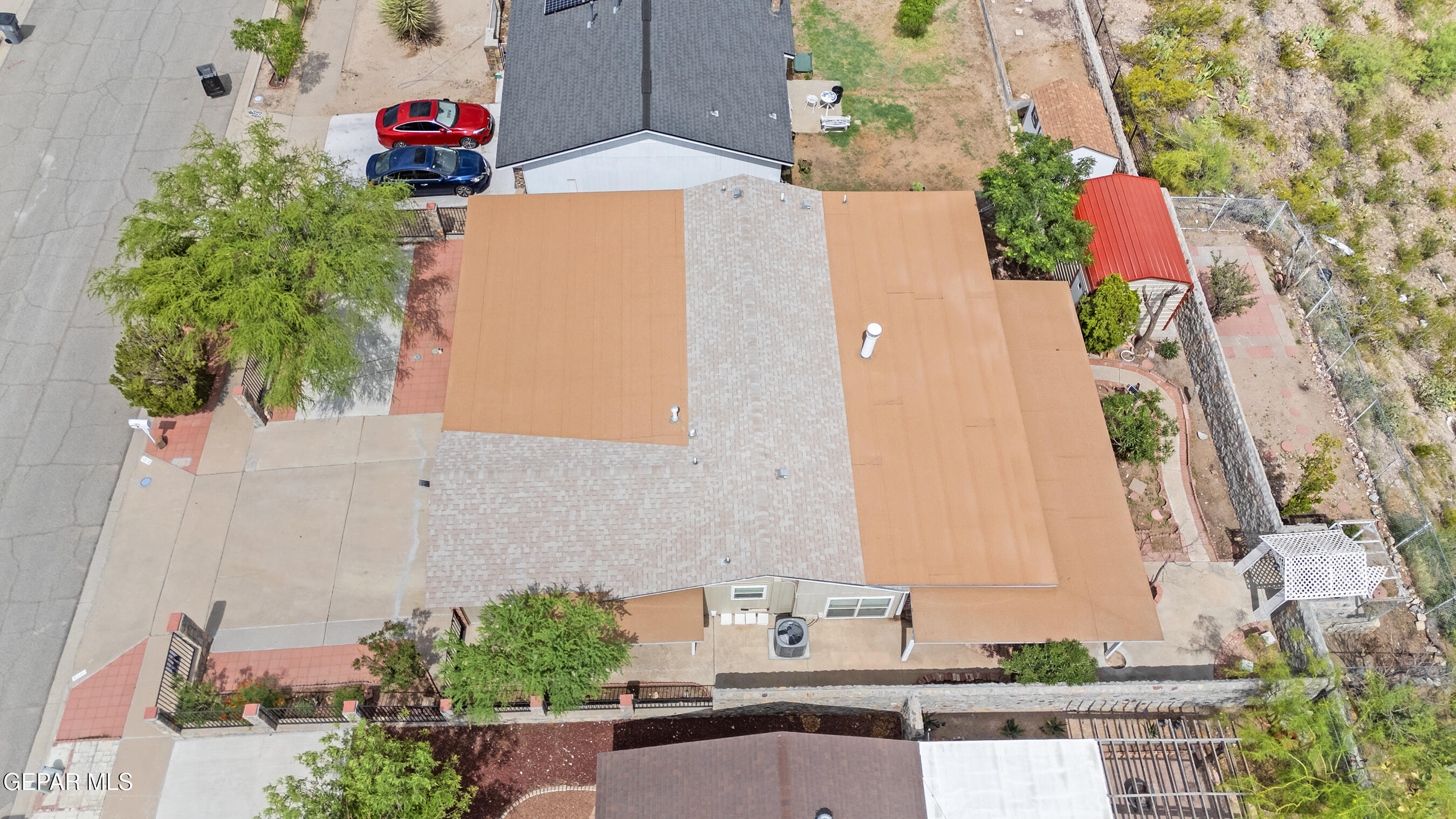 1273 SOUTHWESTERN Drive
