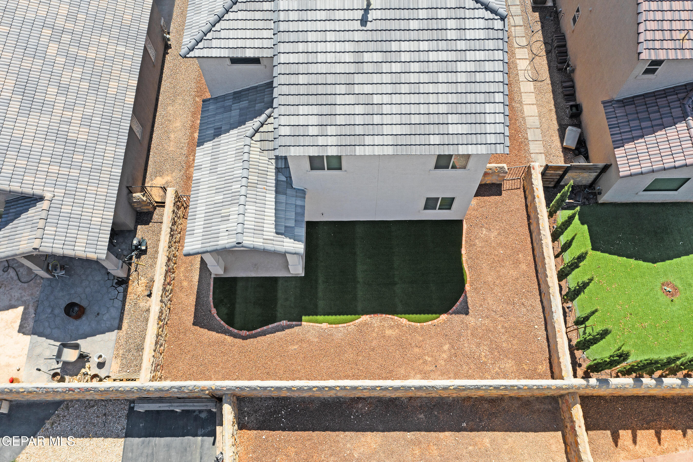 937 PENRITH Street