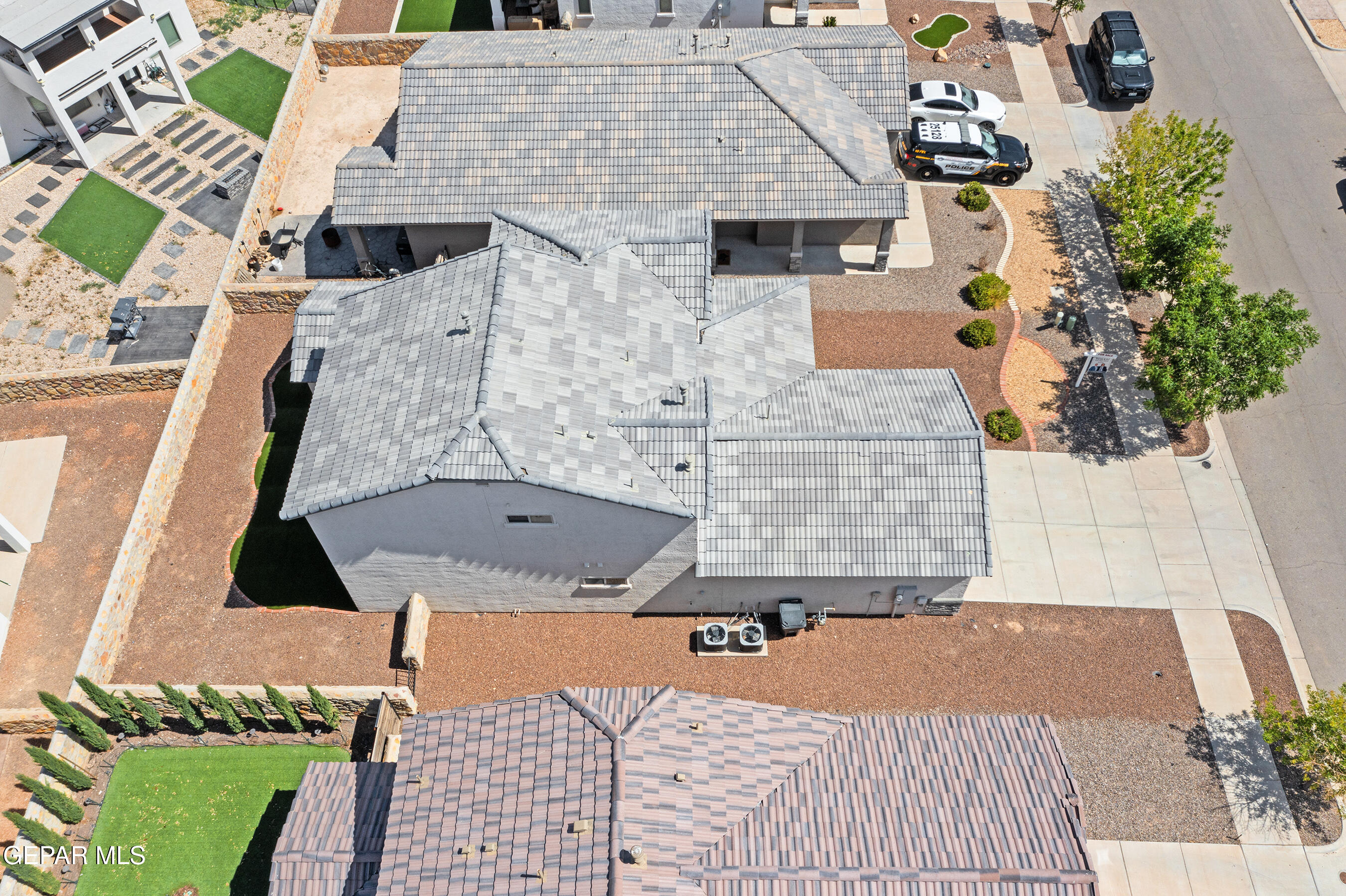 937 PENRITH Street