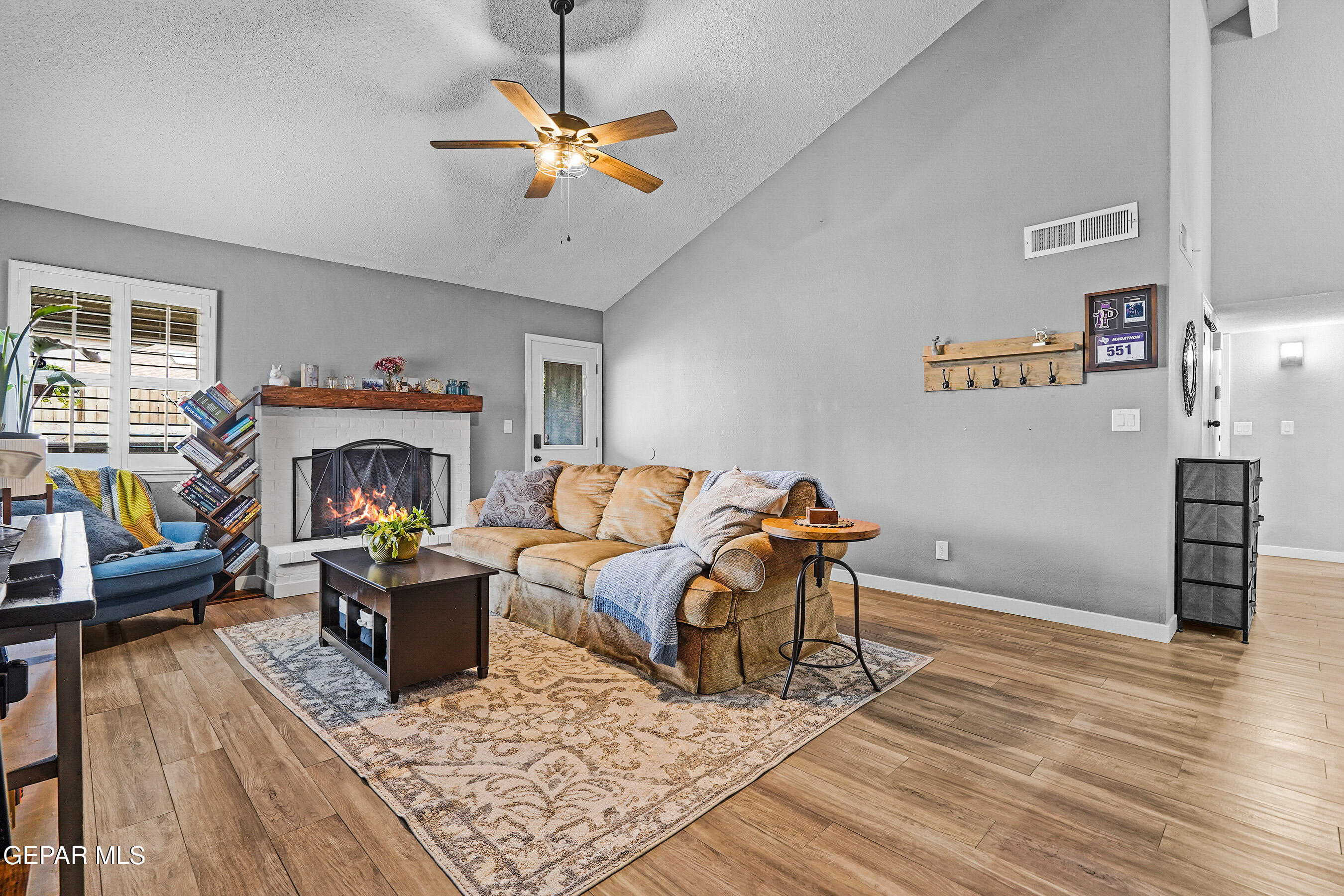 10900 ERNIE BANKS Drive
