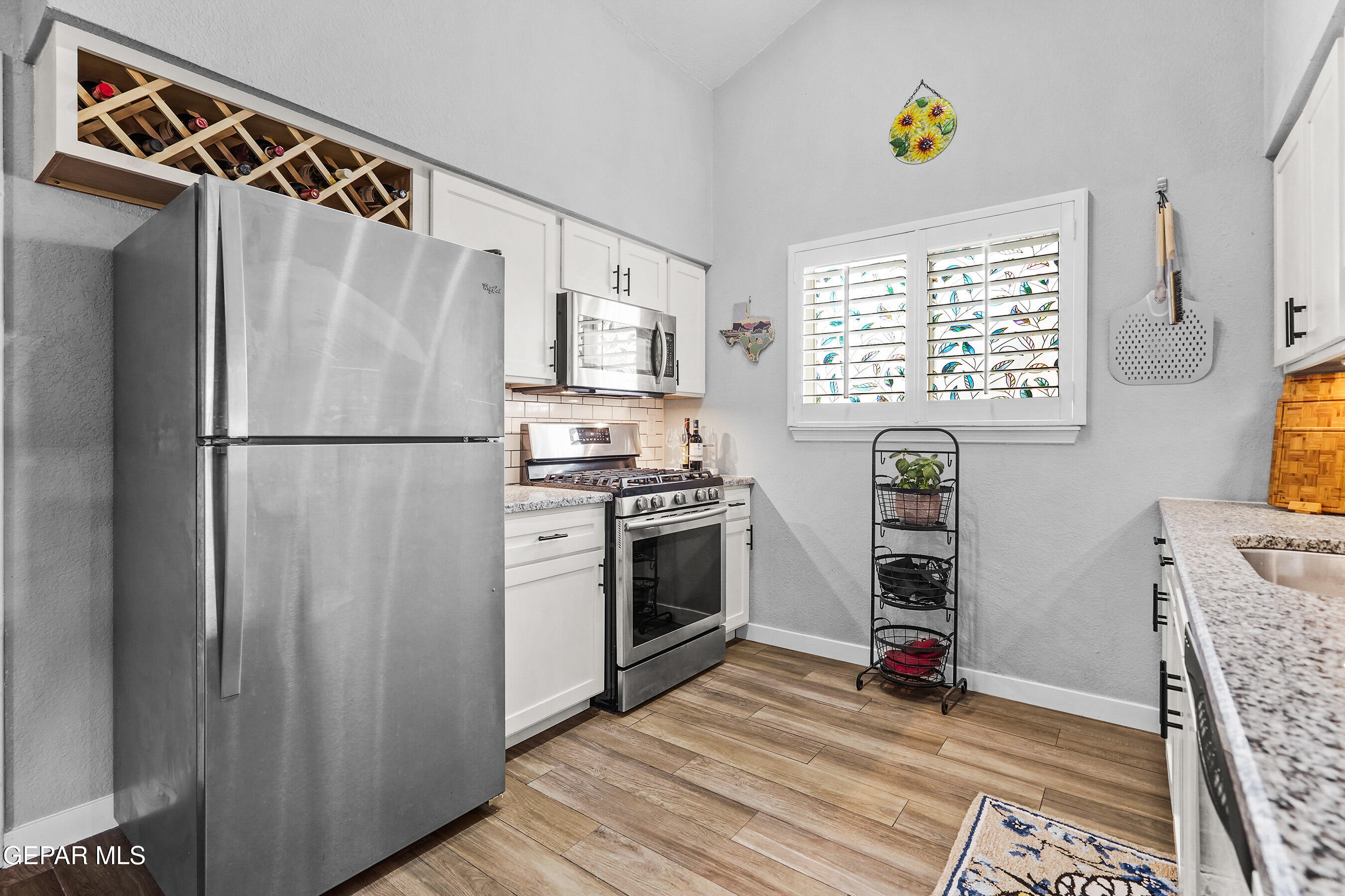 10900 ERNIE BANKS Drive