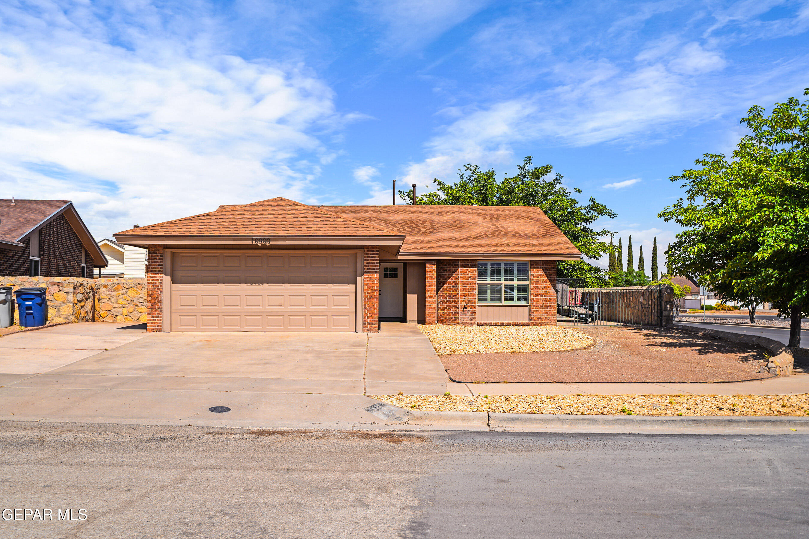 10900 ERNIE BANKS Drive