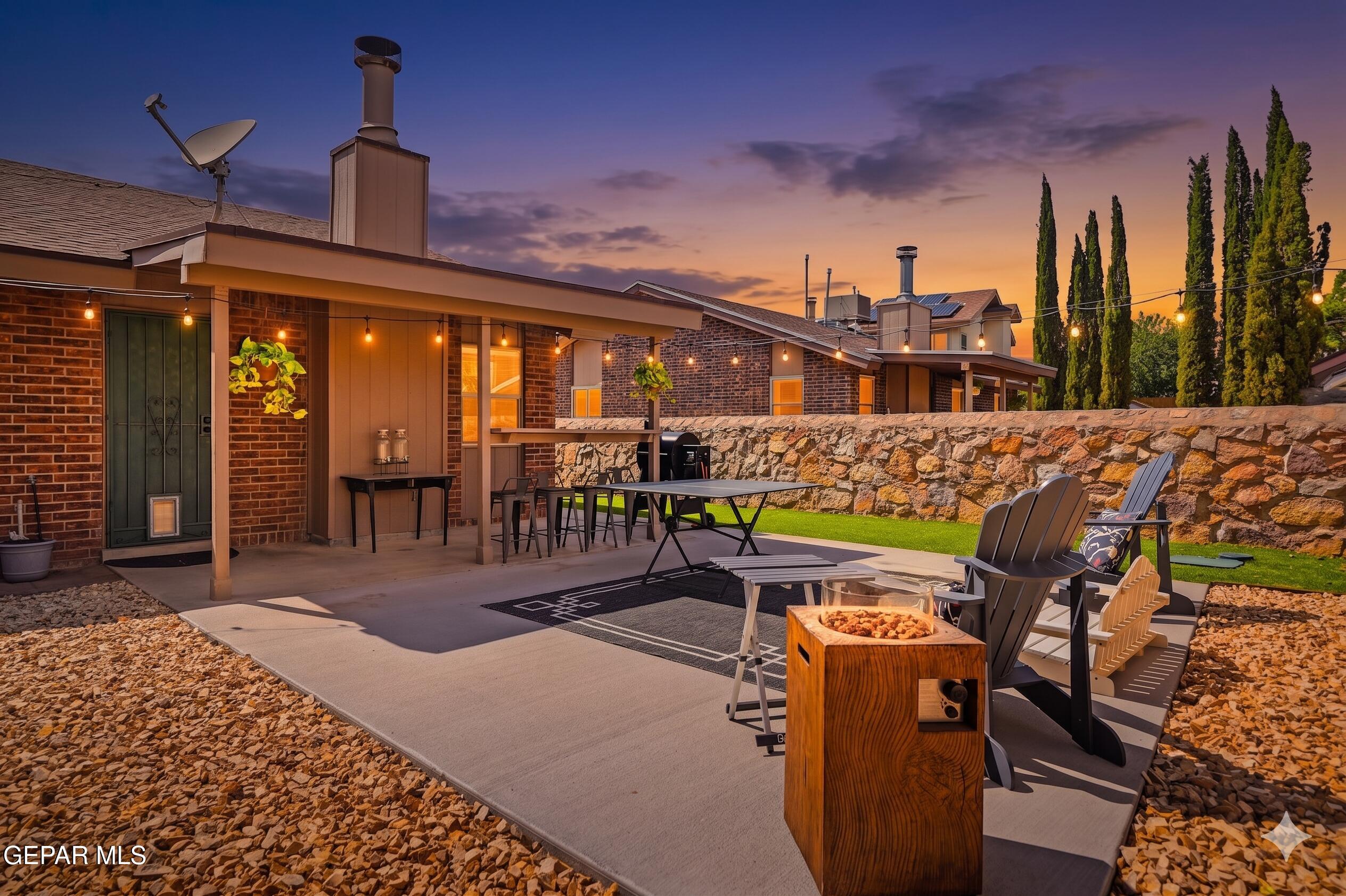 10900 ERNIE BANKS Drive