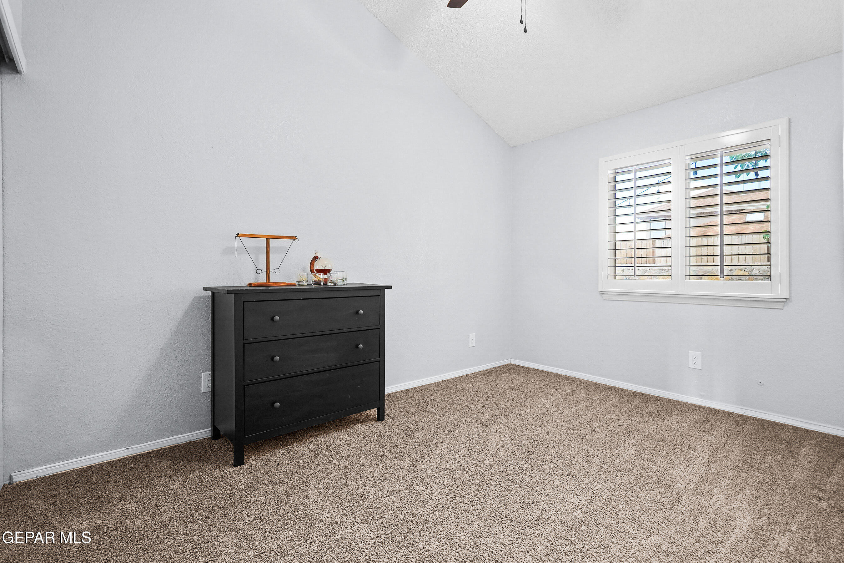 10900 ERNIE BANKS Drive