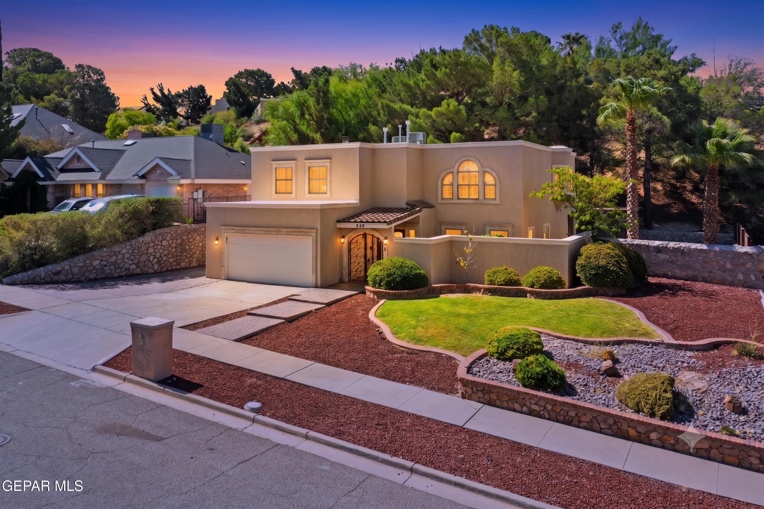 845 CRESTA ALTA Drive