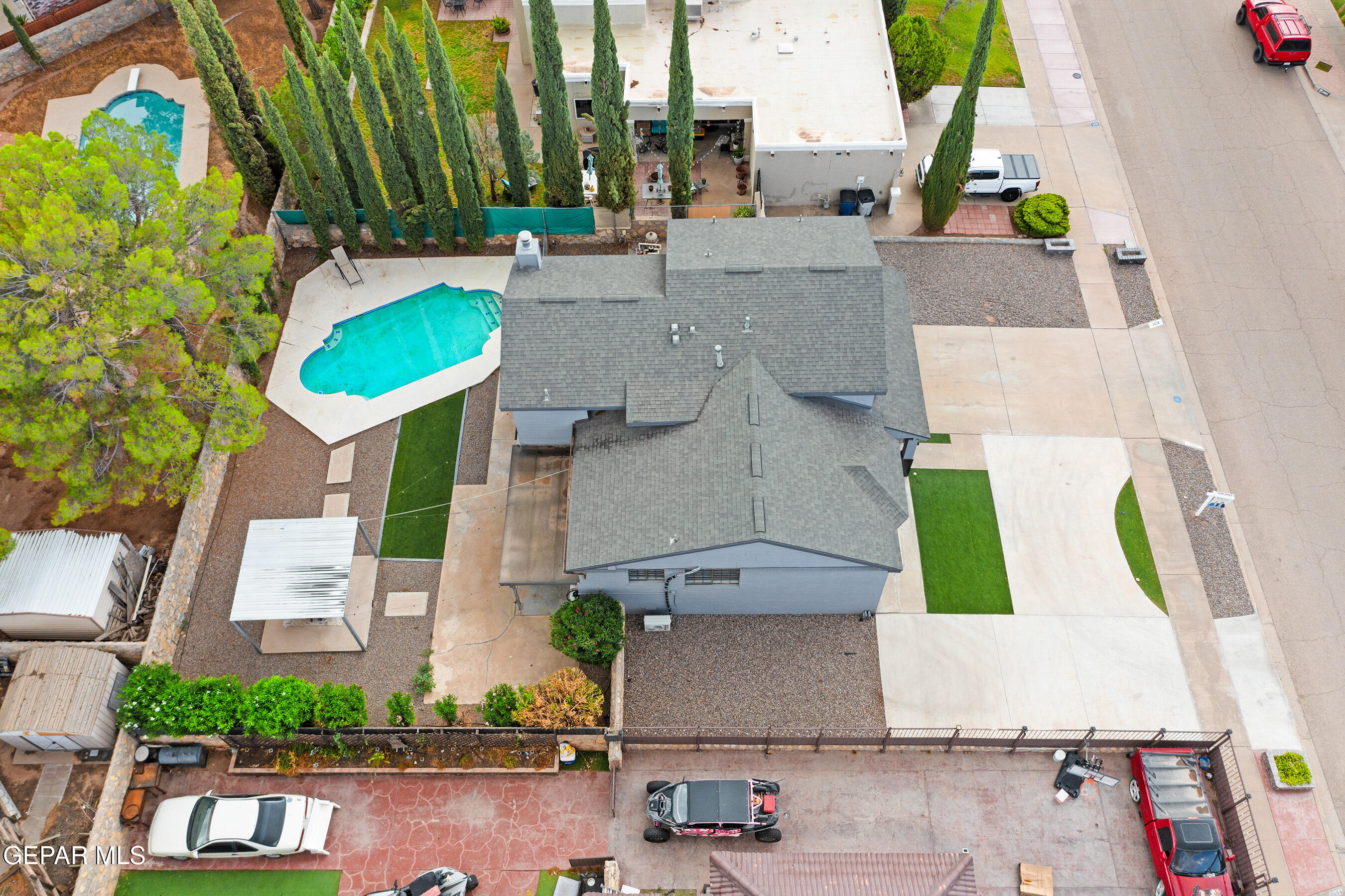 2028 GUS MORAN Street