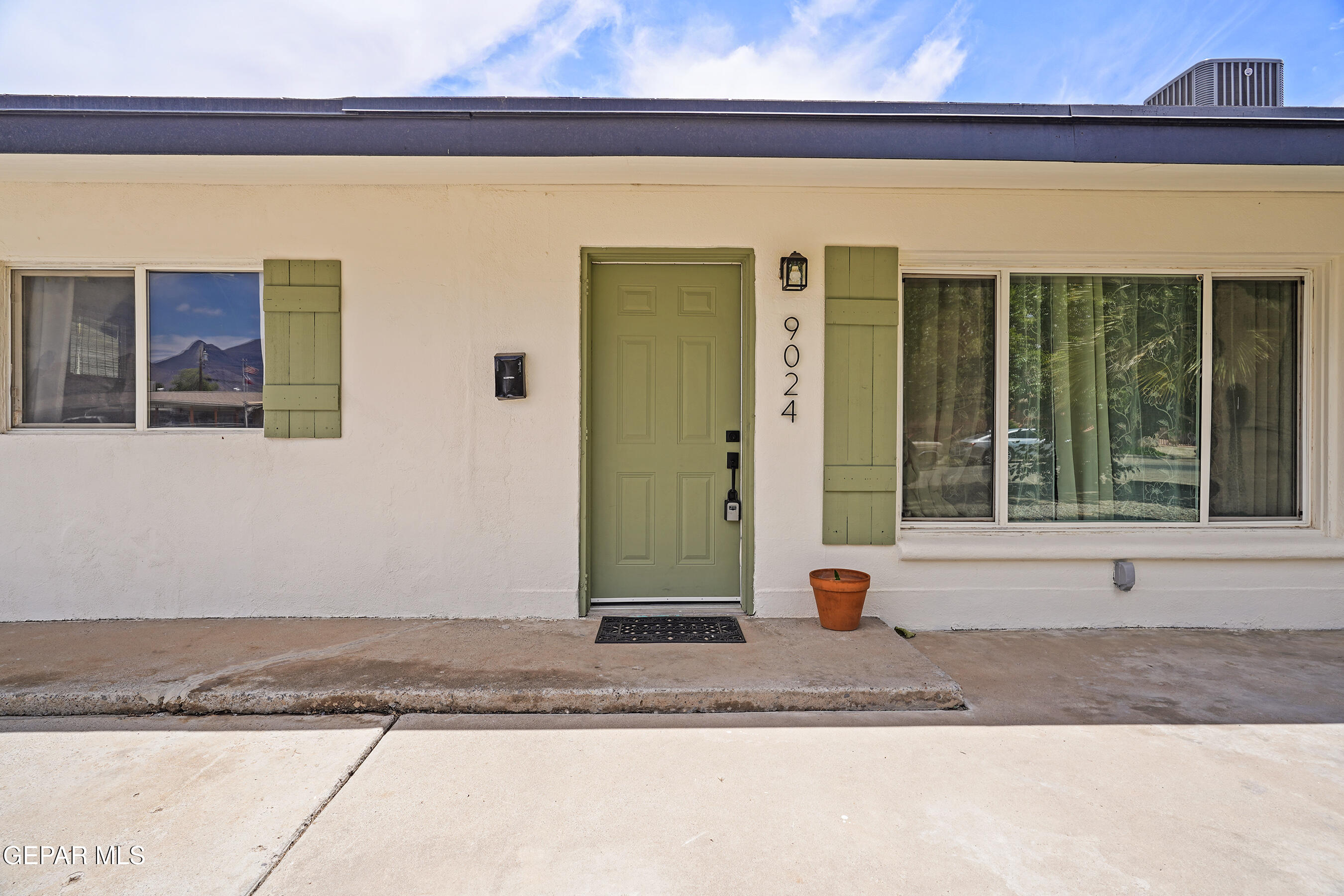 9024 MOUNT RUSHMORE Lane