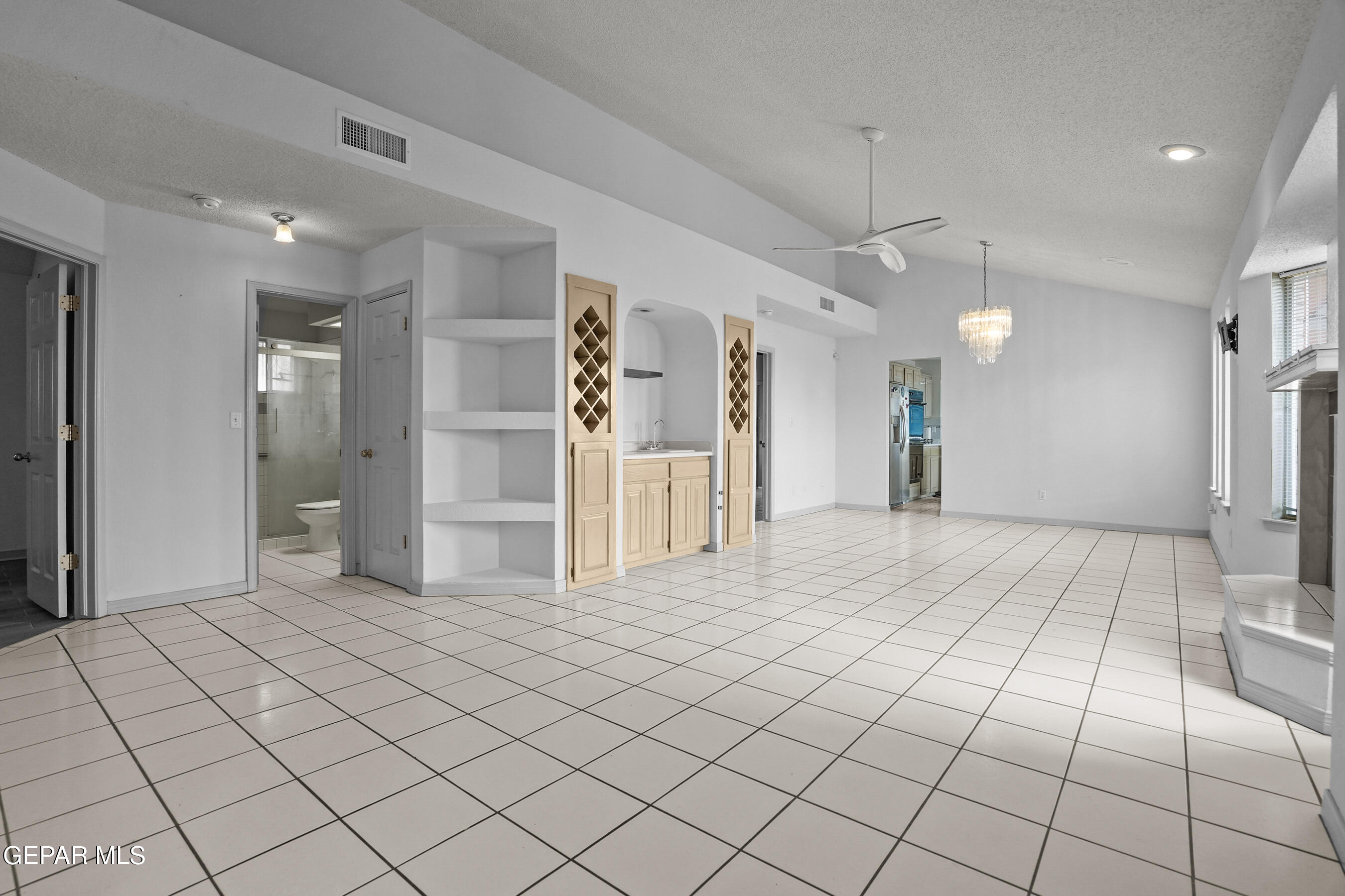 3245 MOUNTAIN RIDGE Drive