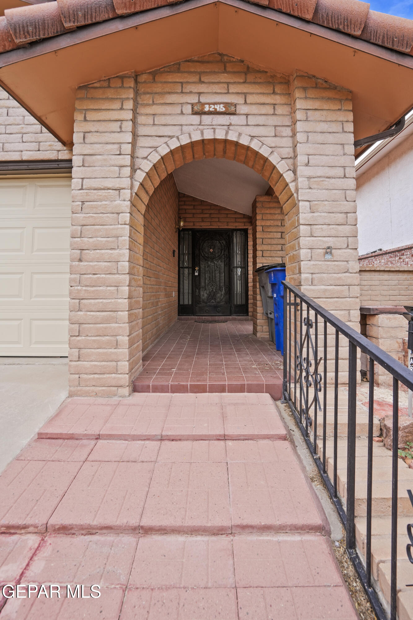 3245 MOUNTAIN RIDGE Drive