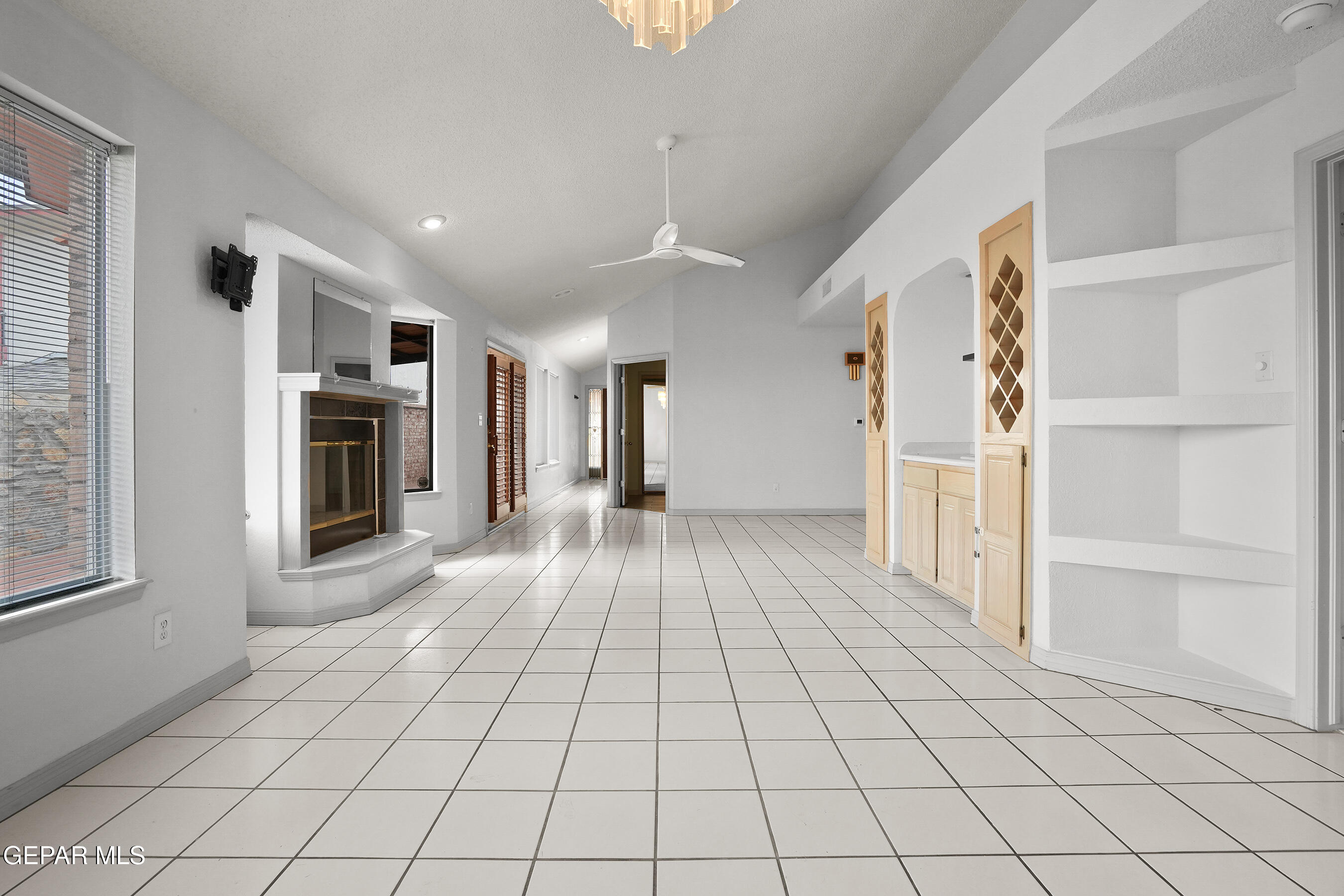 3245 MOUNTAIN RIDGE Drive
