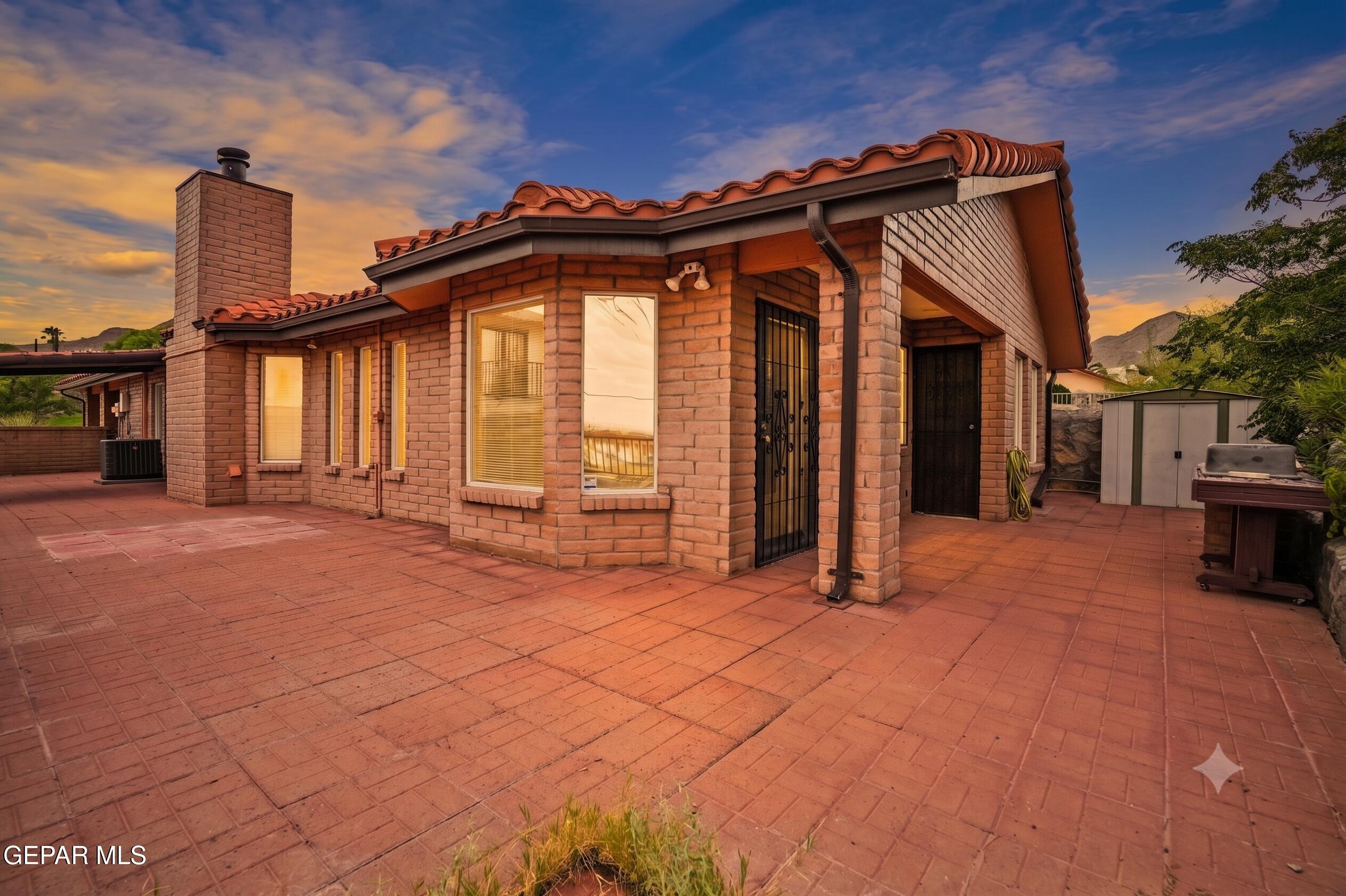 3245 MOUNTAIN RIDGE Drive