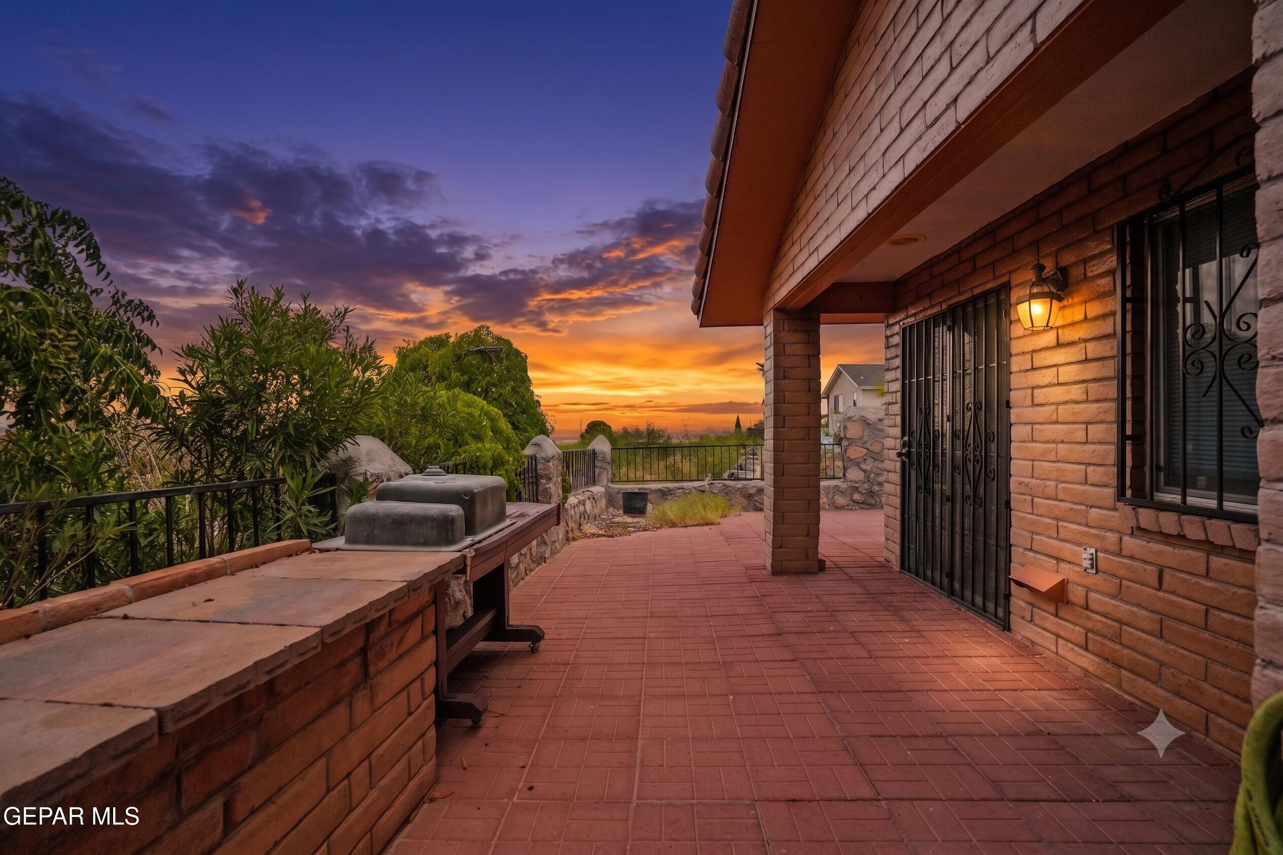 3245 MOUNTAIN RIDGE Drive