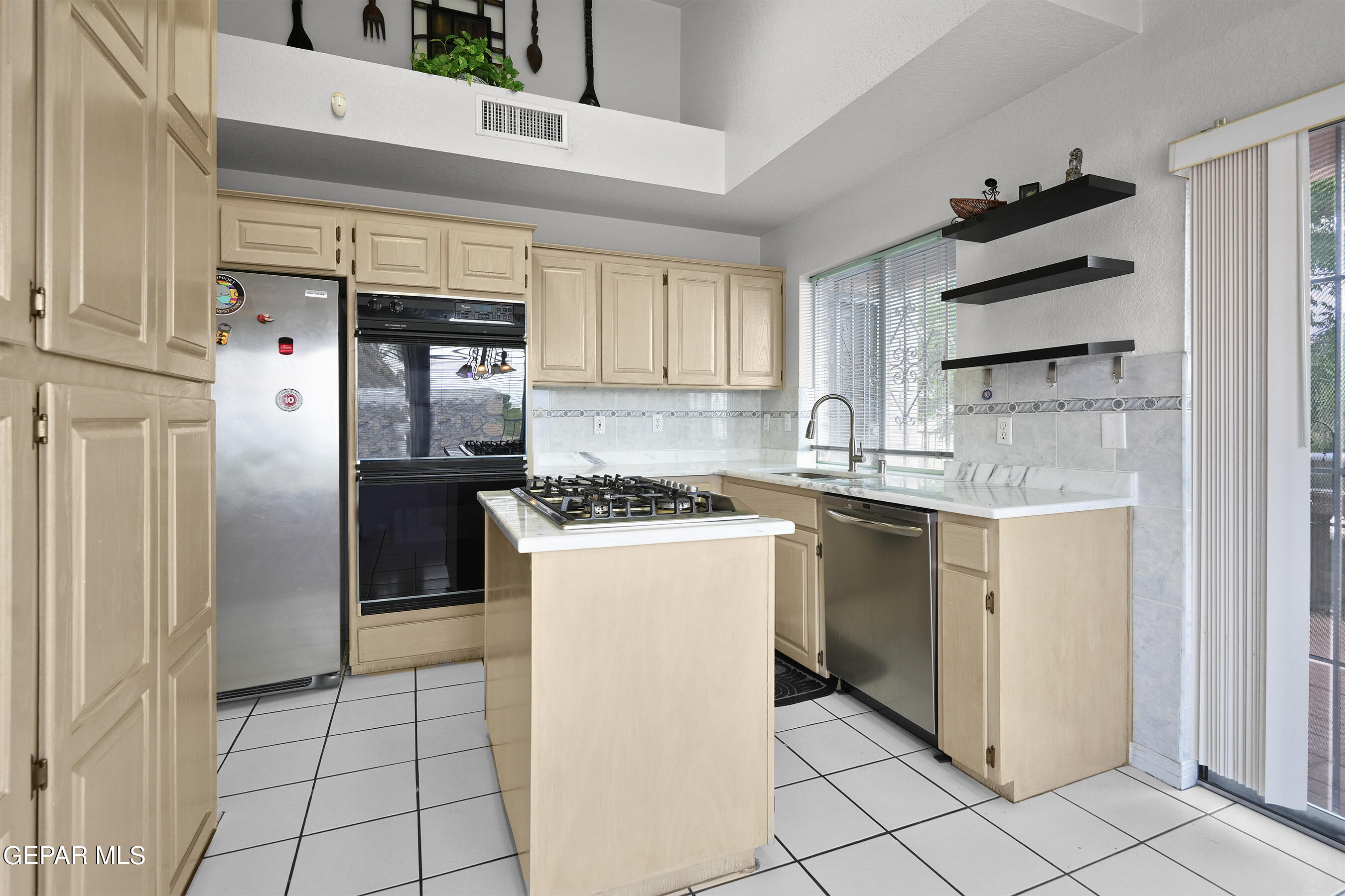 3245 MOUNTAIN RIDGE Drive