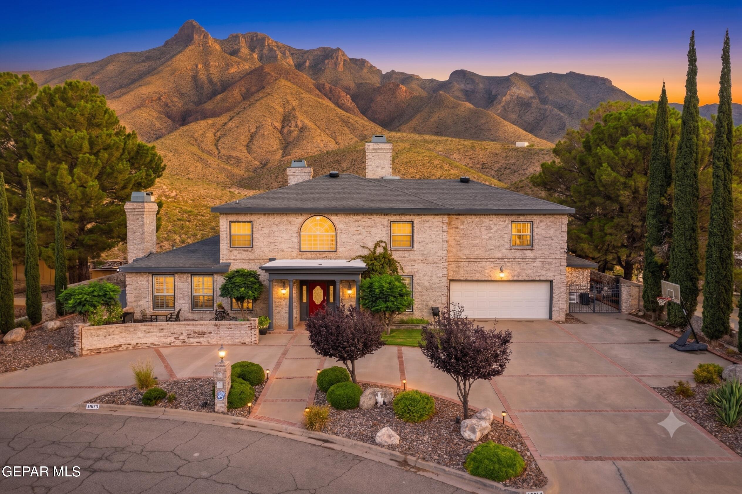 5864 VIA CUESTA Drive