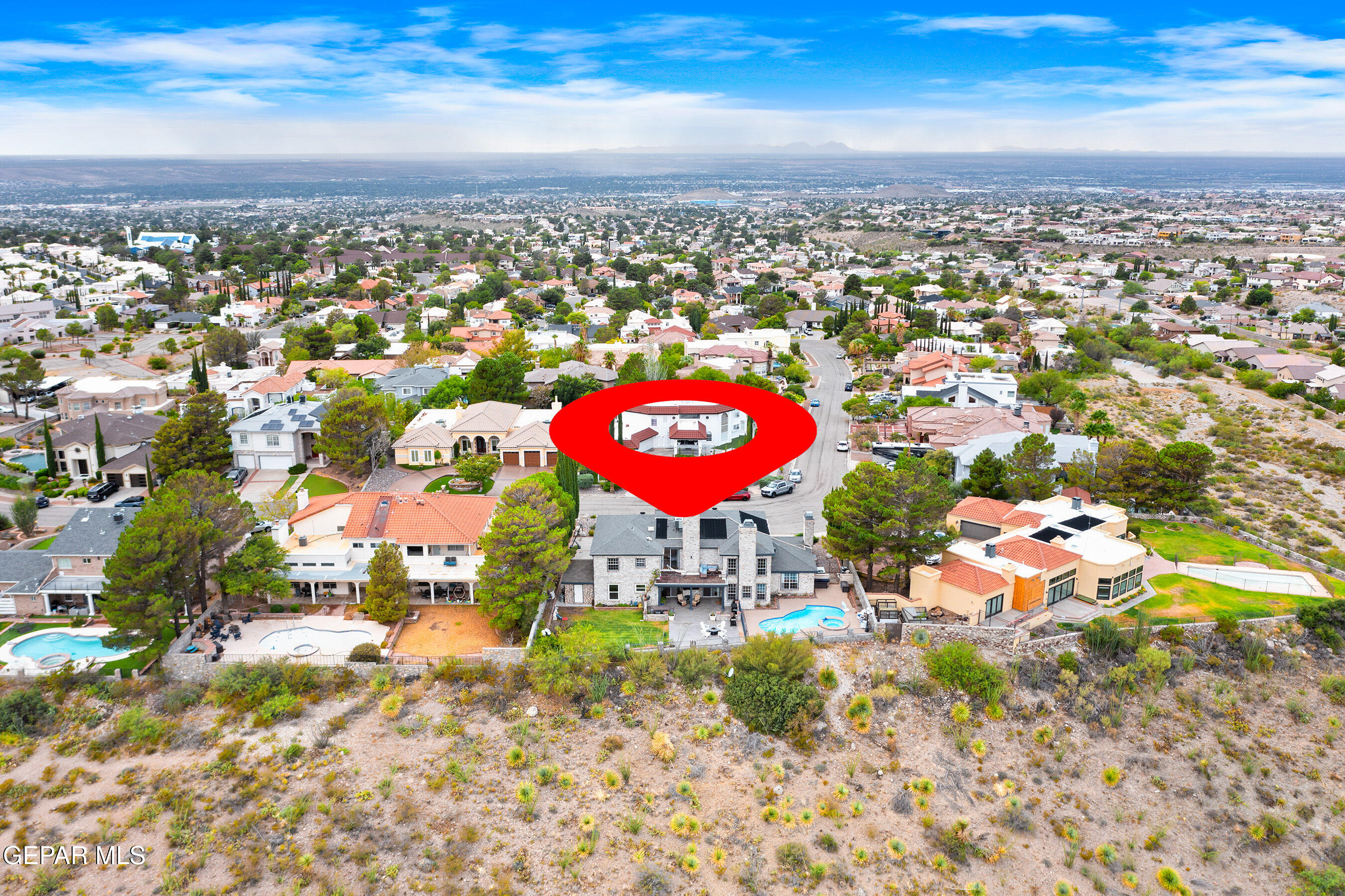 5864 VIA CUESTA Drive