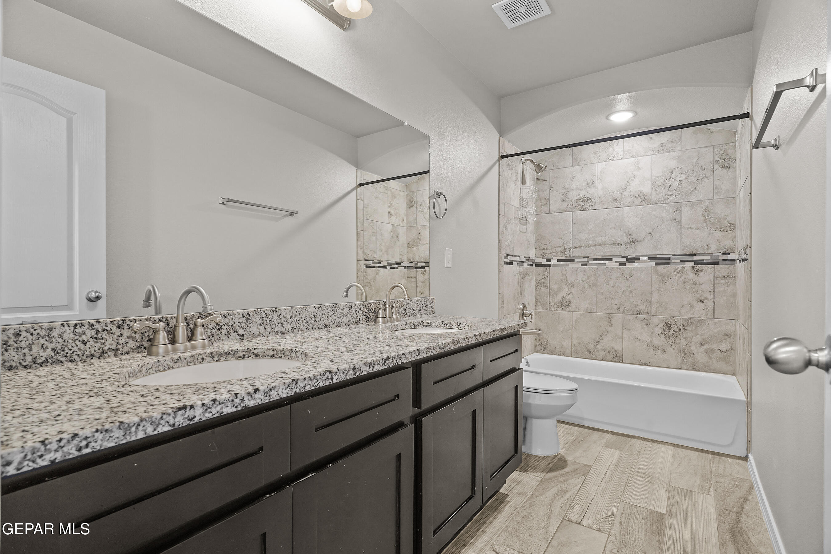7401 EAGLE VISTA Drive