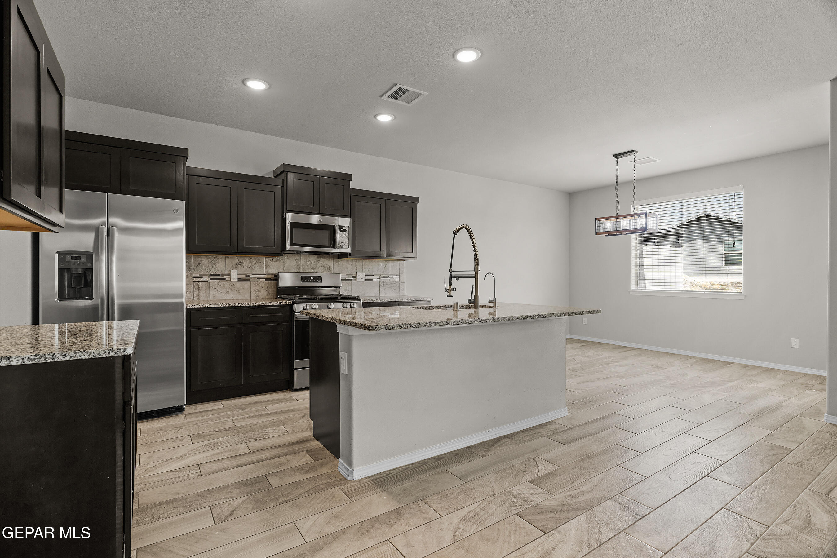 7401 EAGLE VISTA Drive