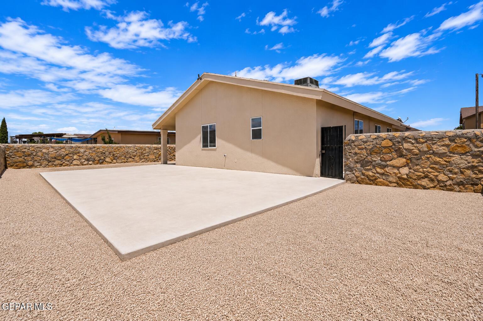 513 Cactus Crossing Drive