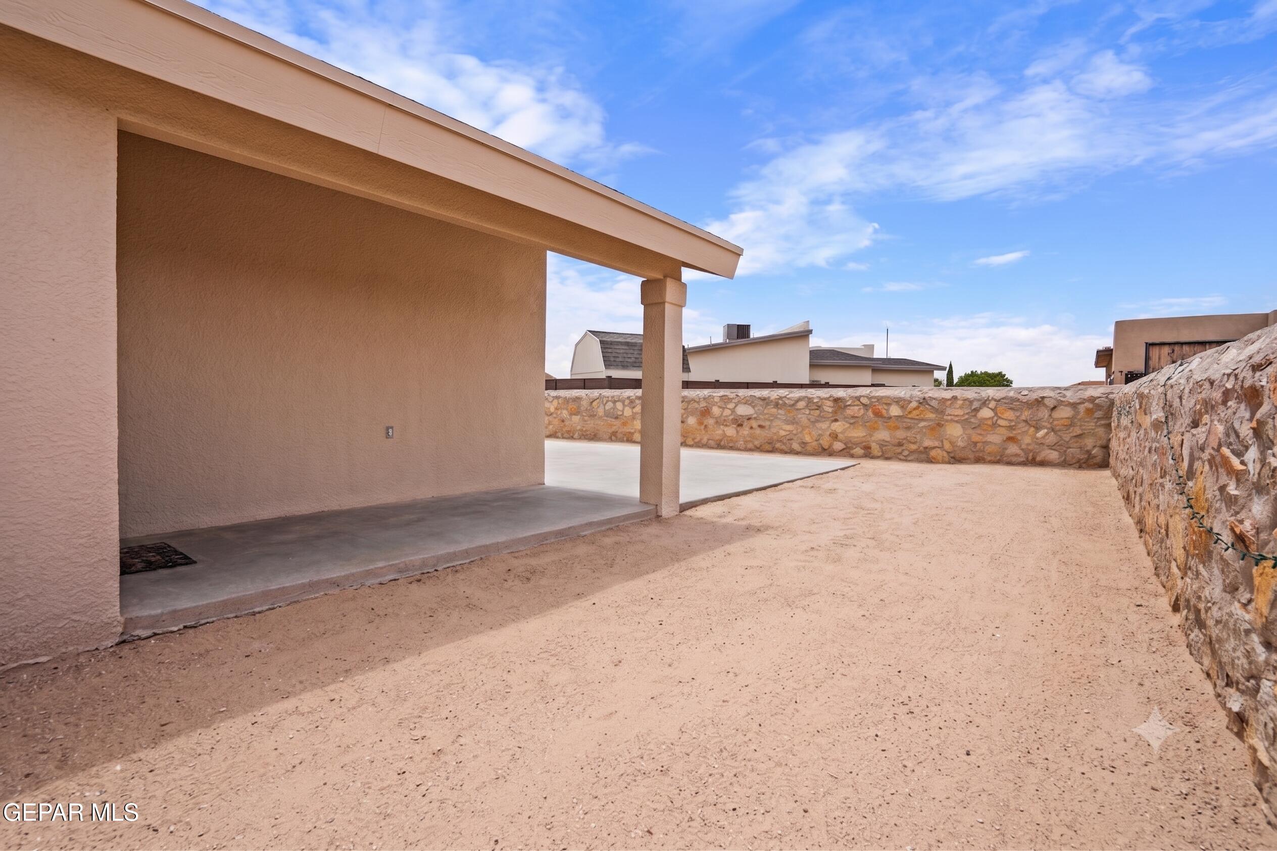 513 Cactus Crossing Drive