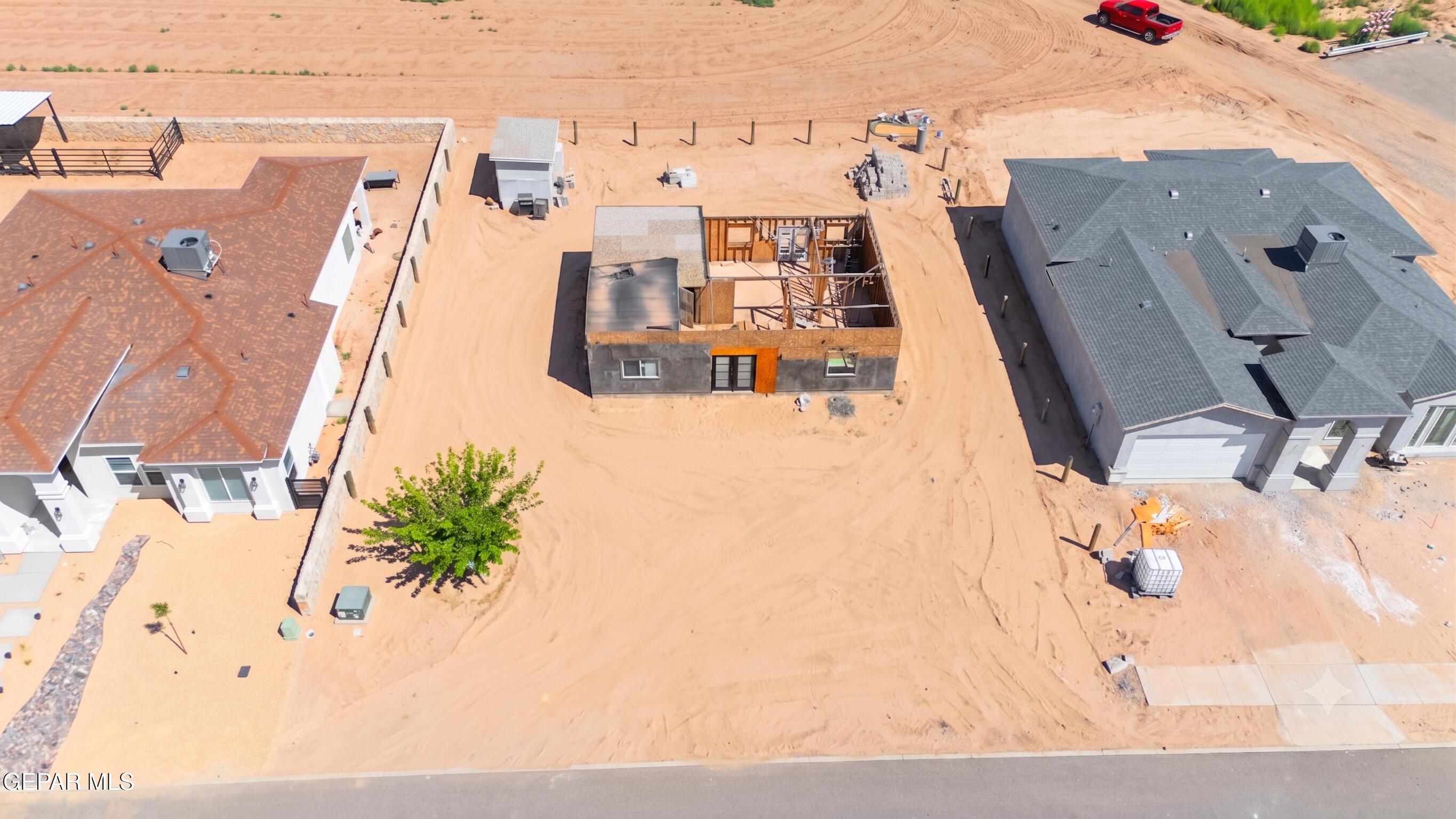 451 PERLA BONITA Road