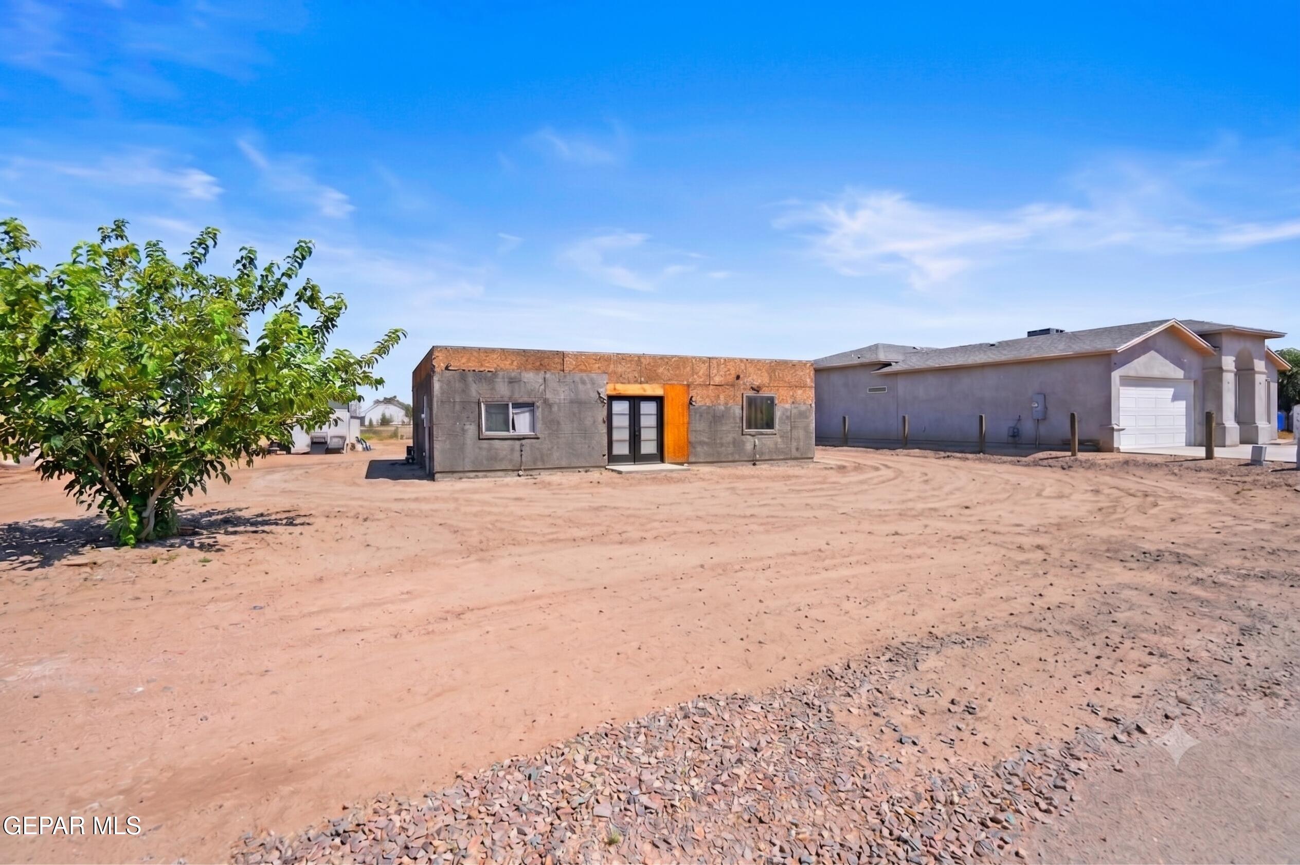 451 PERLA BONITA Road
