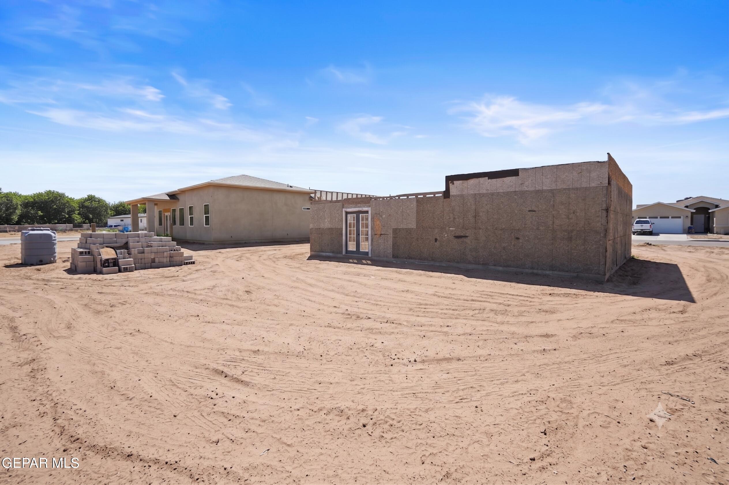 451 PERLA BONITA Road