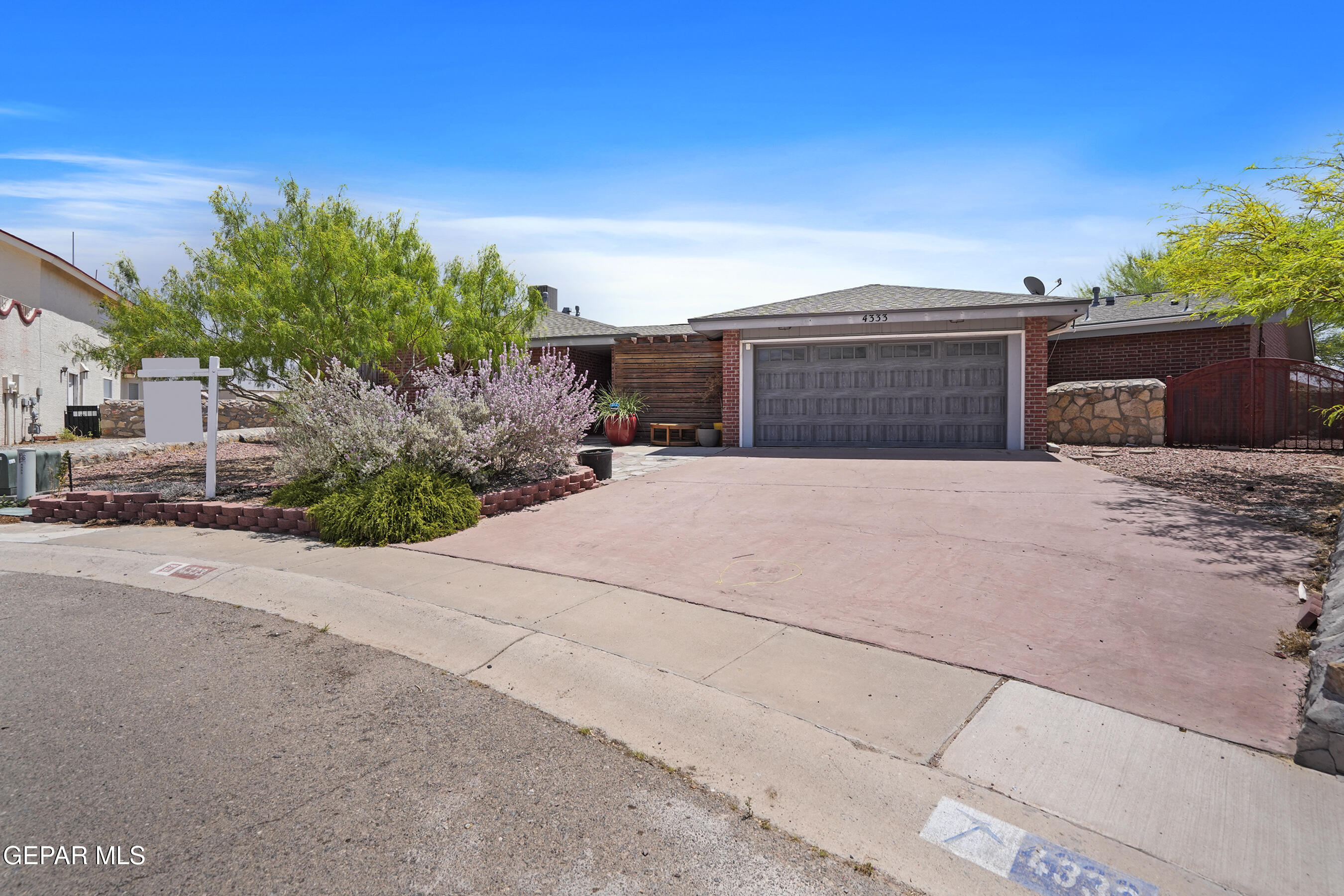 4333 LOMA TAURINA Drive